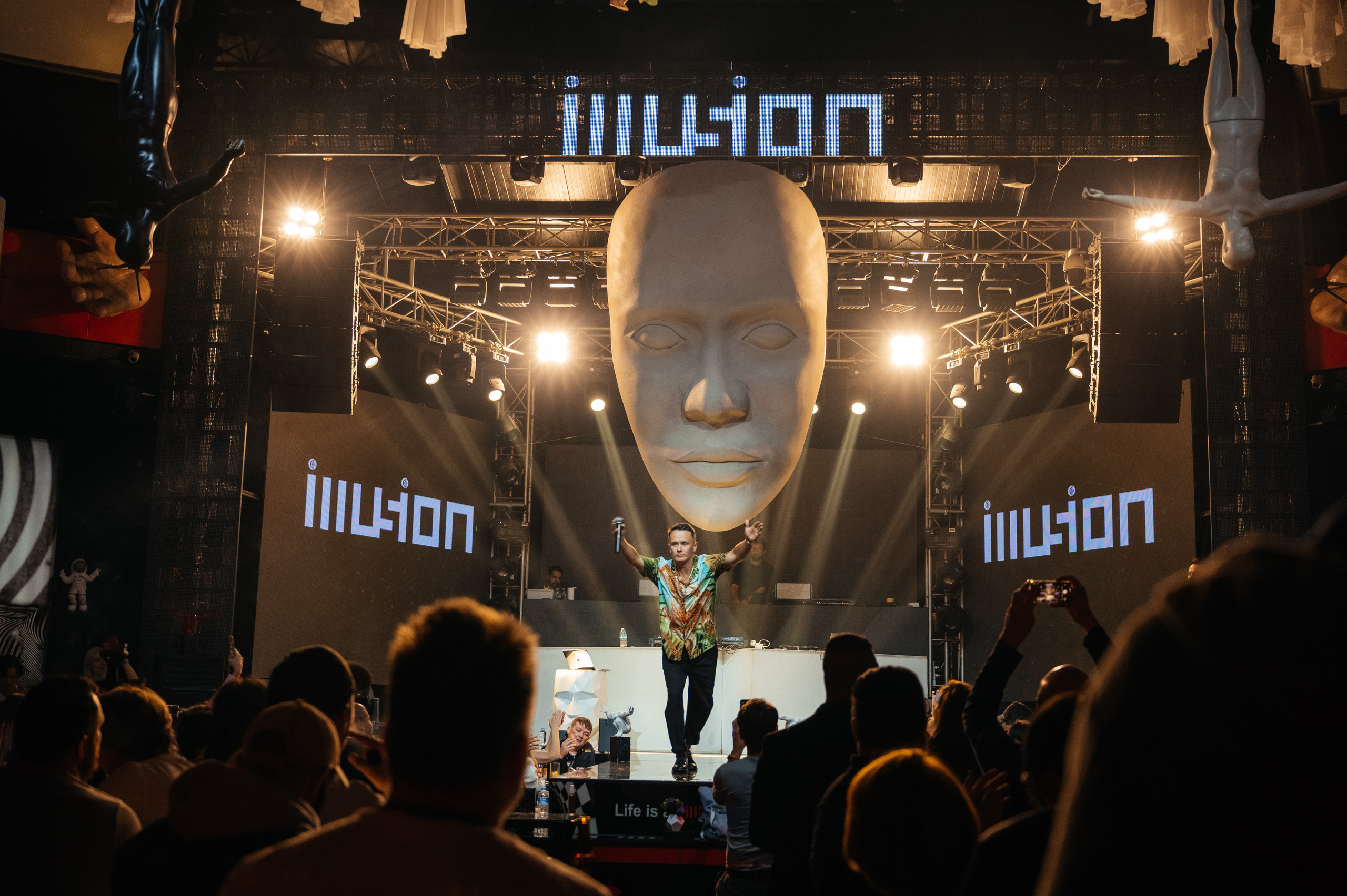 Ilya Sobolev — Stand up artist. Photo & Video production, in Bishkek, Kyrgyzstan