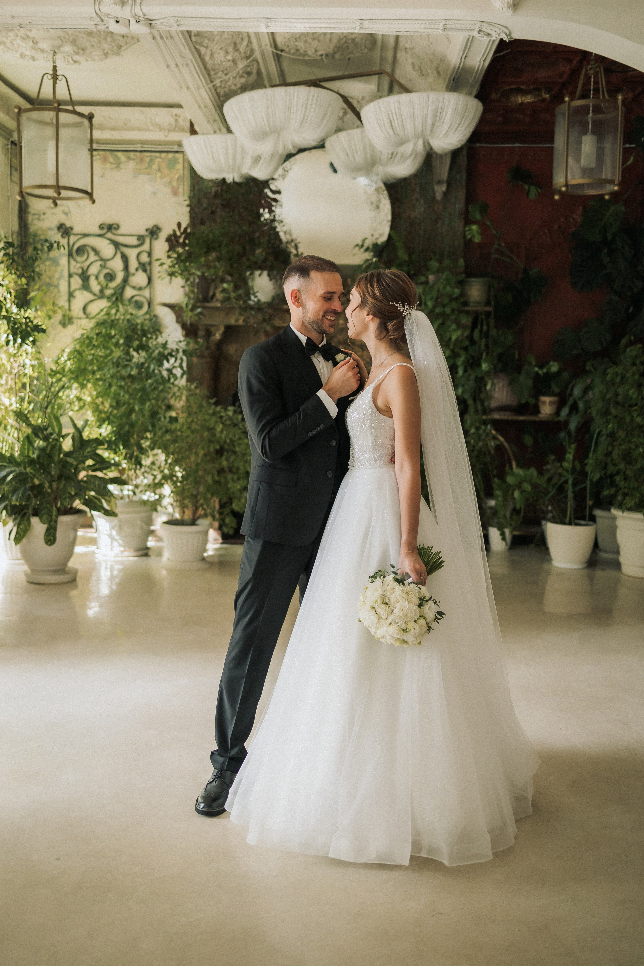 Свадебная прогулка Екатерины и Евгения. Свадебная фотография. Арина Рубах