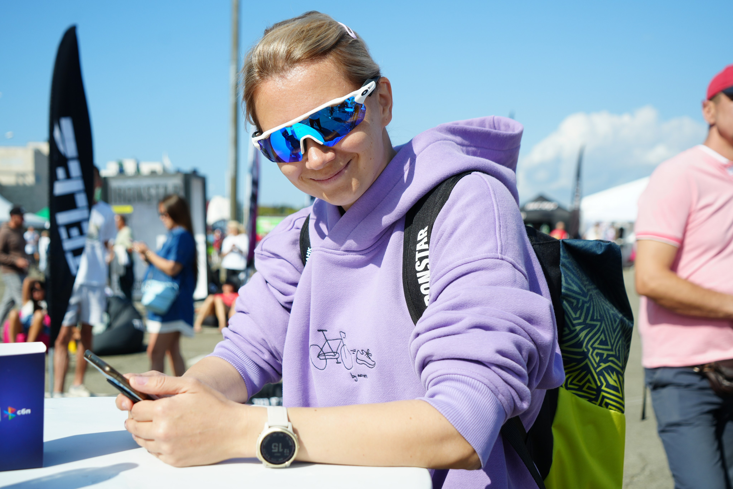 Фотоотчет партнерской интеграции для компании TELE2 на фестивале Ironstar. Репортажный фотограф в Красной Поляне и Сочи Павлюченко Екатерина