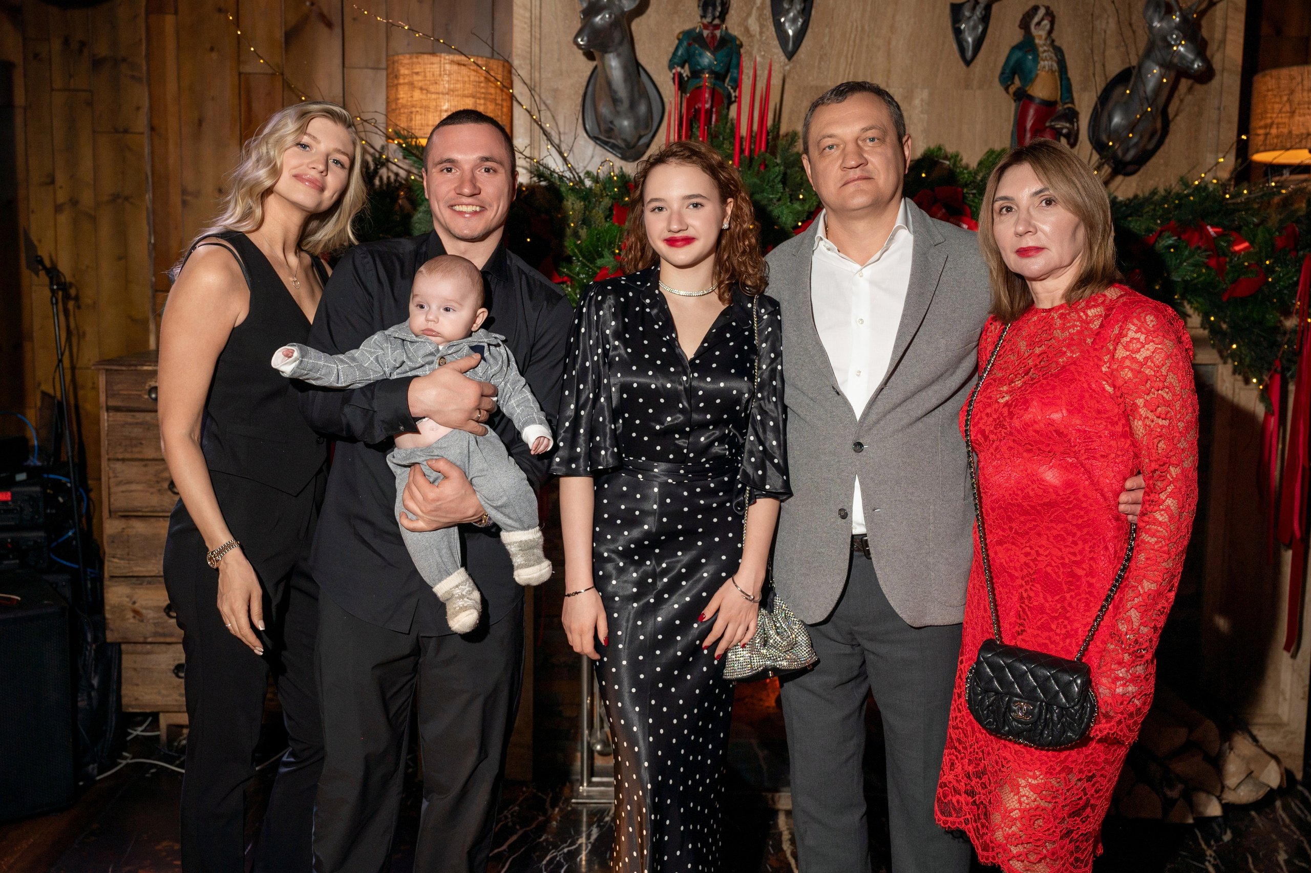 Новый год 2025 в ресторане Red Fox. Репортажный фотограф в Красной Поляне и Сочи Павлюченко Екатерина