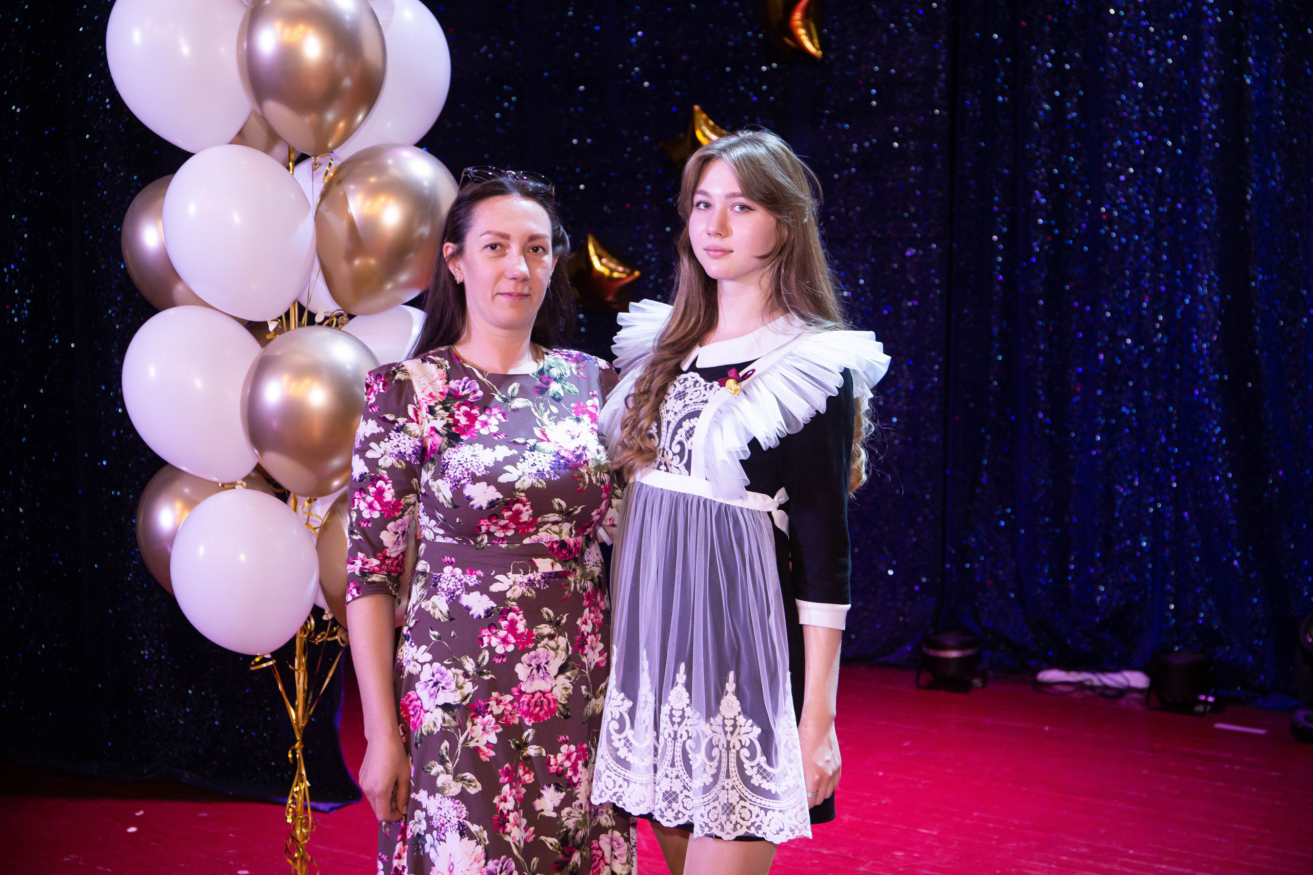 Последний звонок Черновская СОШ, 11 класс. Фотограф Дмитров и МО Валентина Халикова