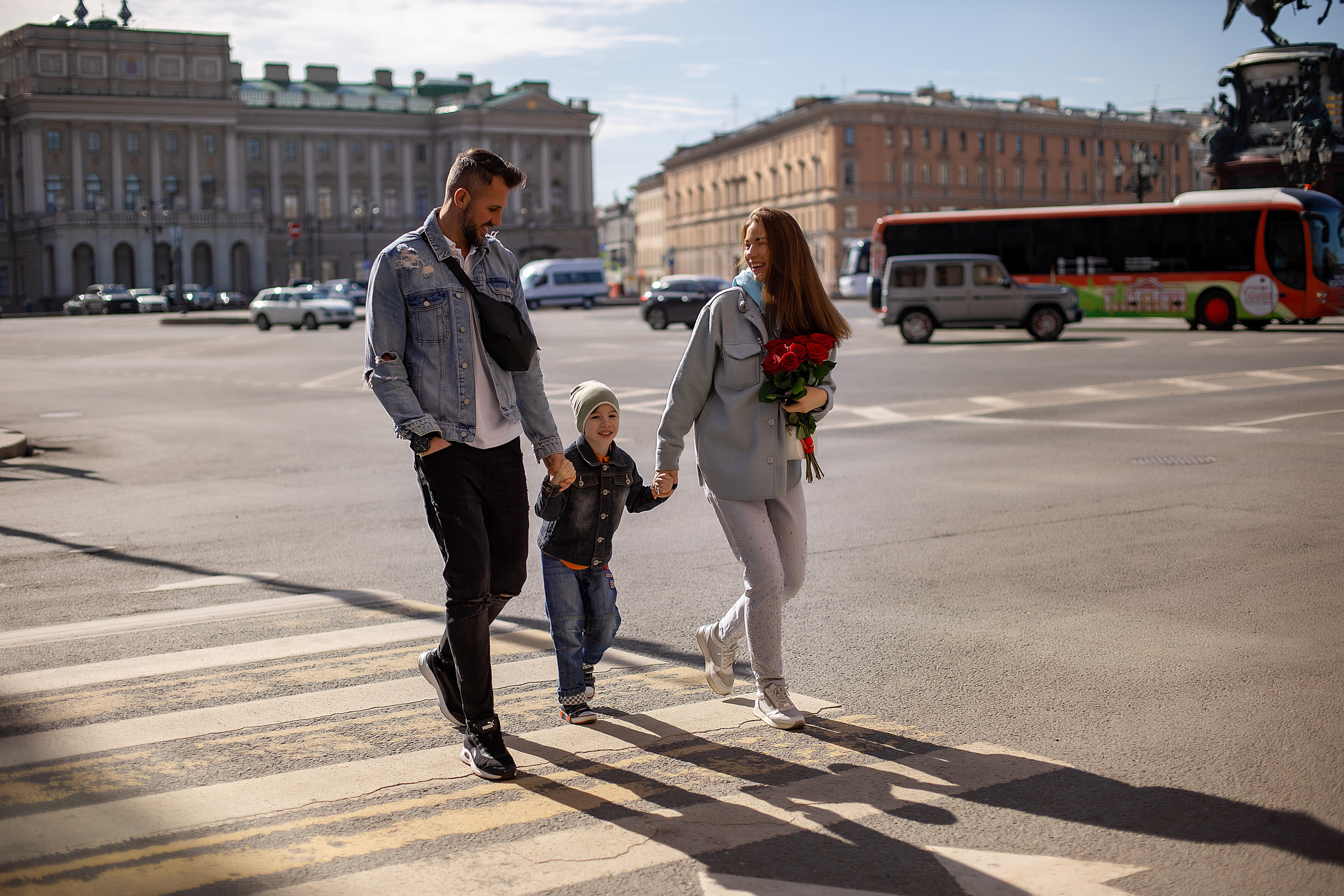 Семейная фотопрогулка. Фотограф Анастасия, СПб: живые семейные и женские фотосессии без позирования, наполненные эмоциями
