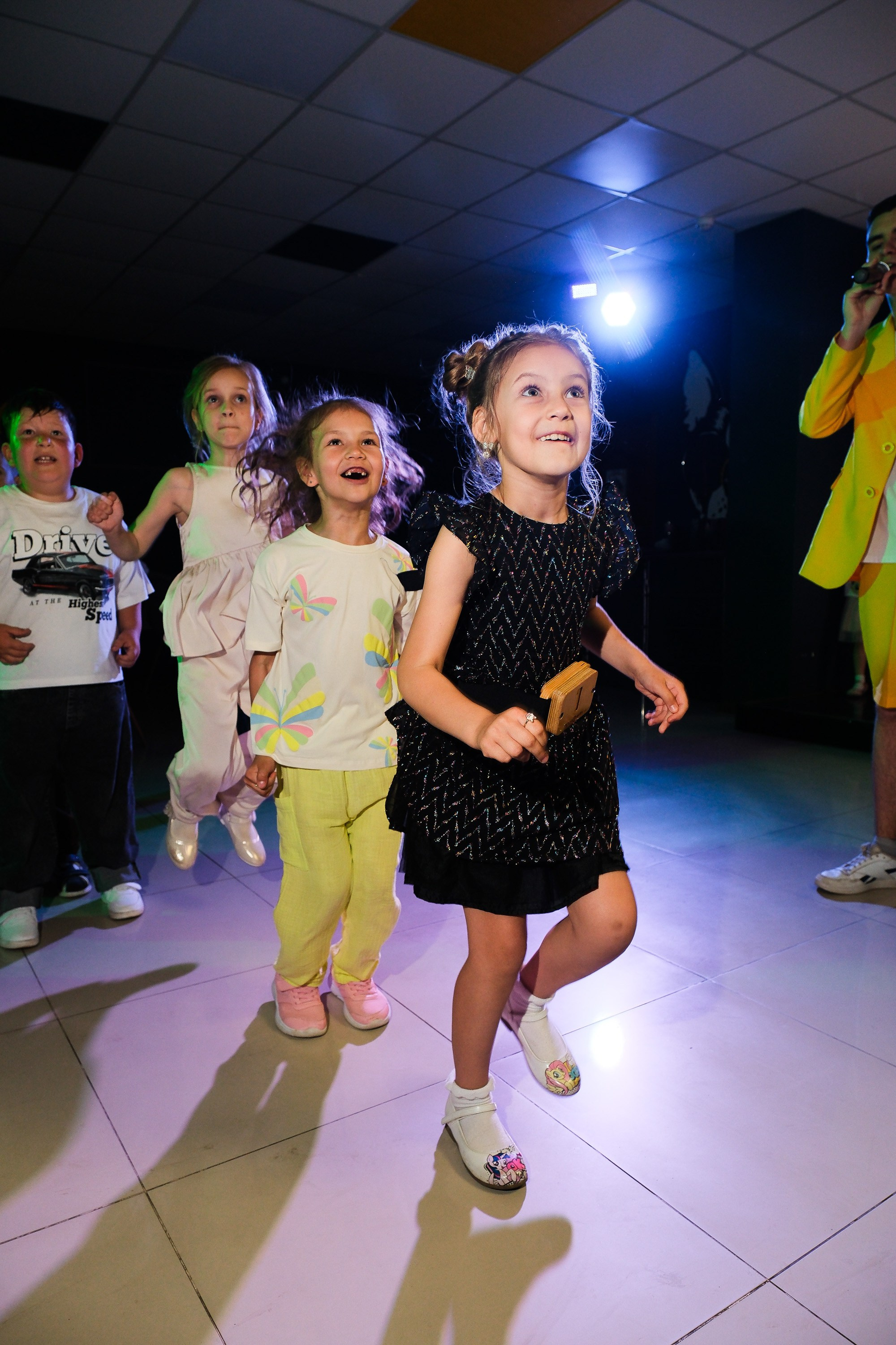 Детский сад. Выпуск. Вечер. Фотограф Анатолий Деникин