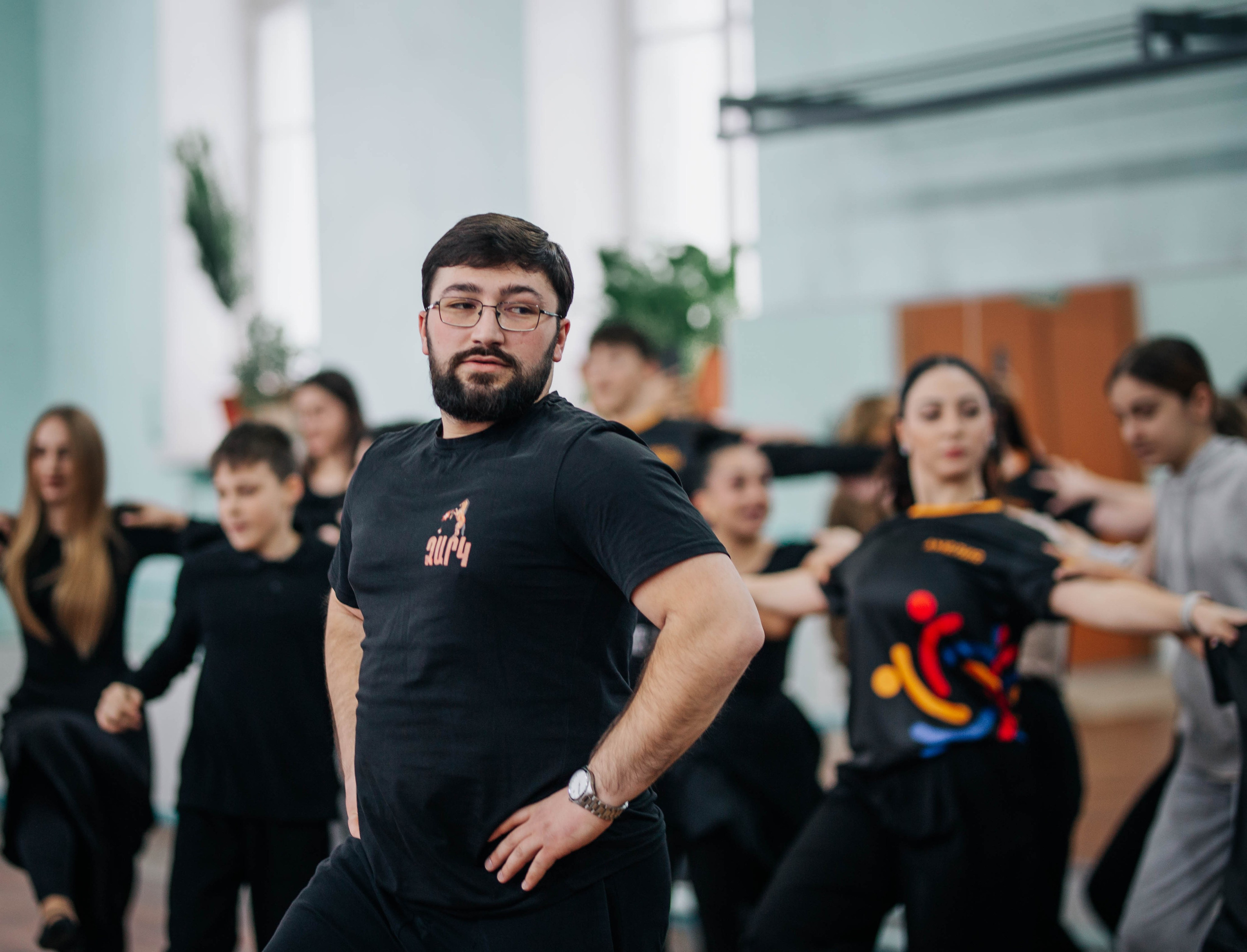 Тренинг танцевального коллектива армянского танца «Единство». Фотограф в Крыму