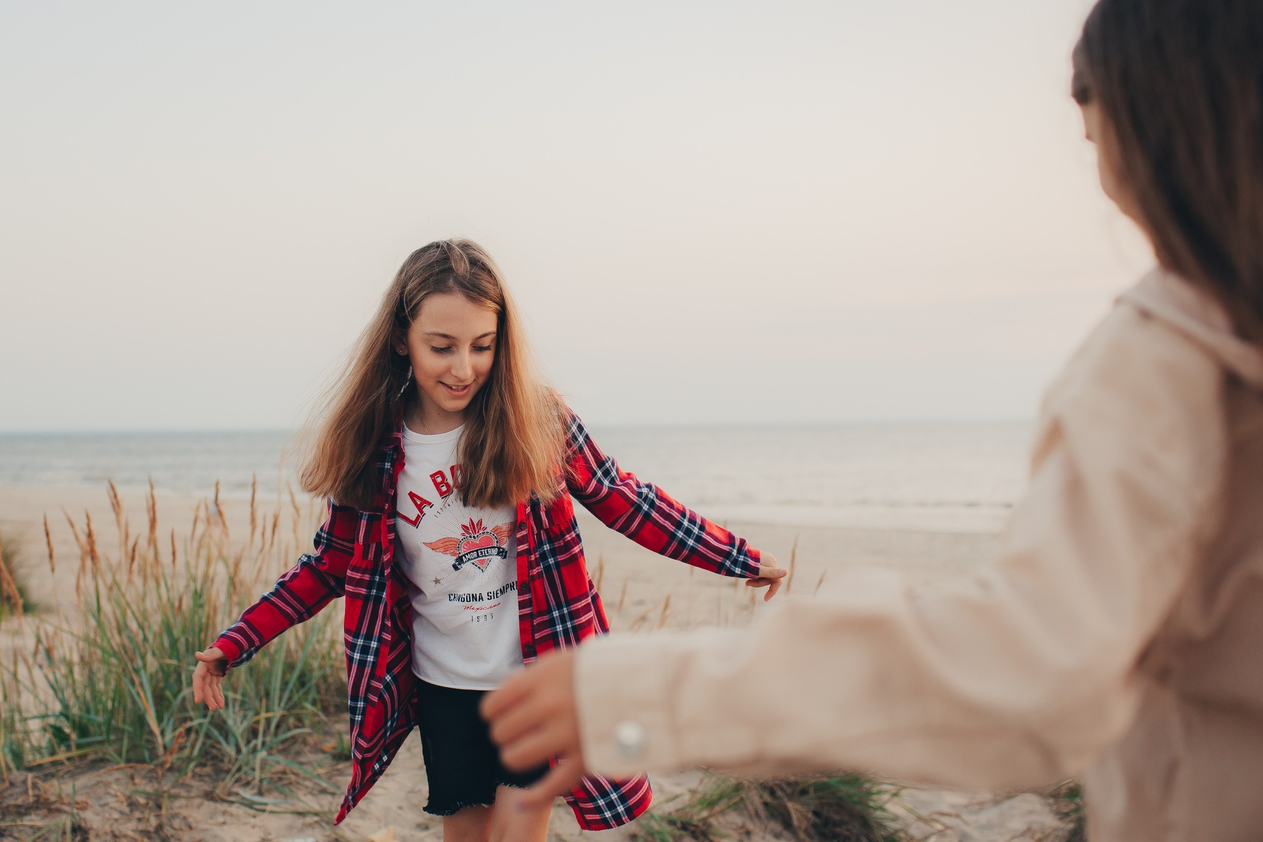 Фотосессия подружками на закате. Фотограф Евгения Мальцева, Архангельск