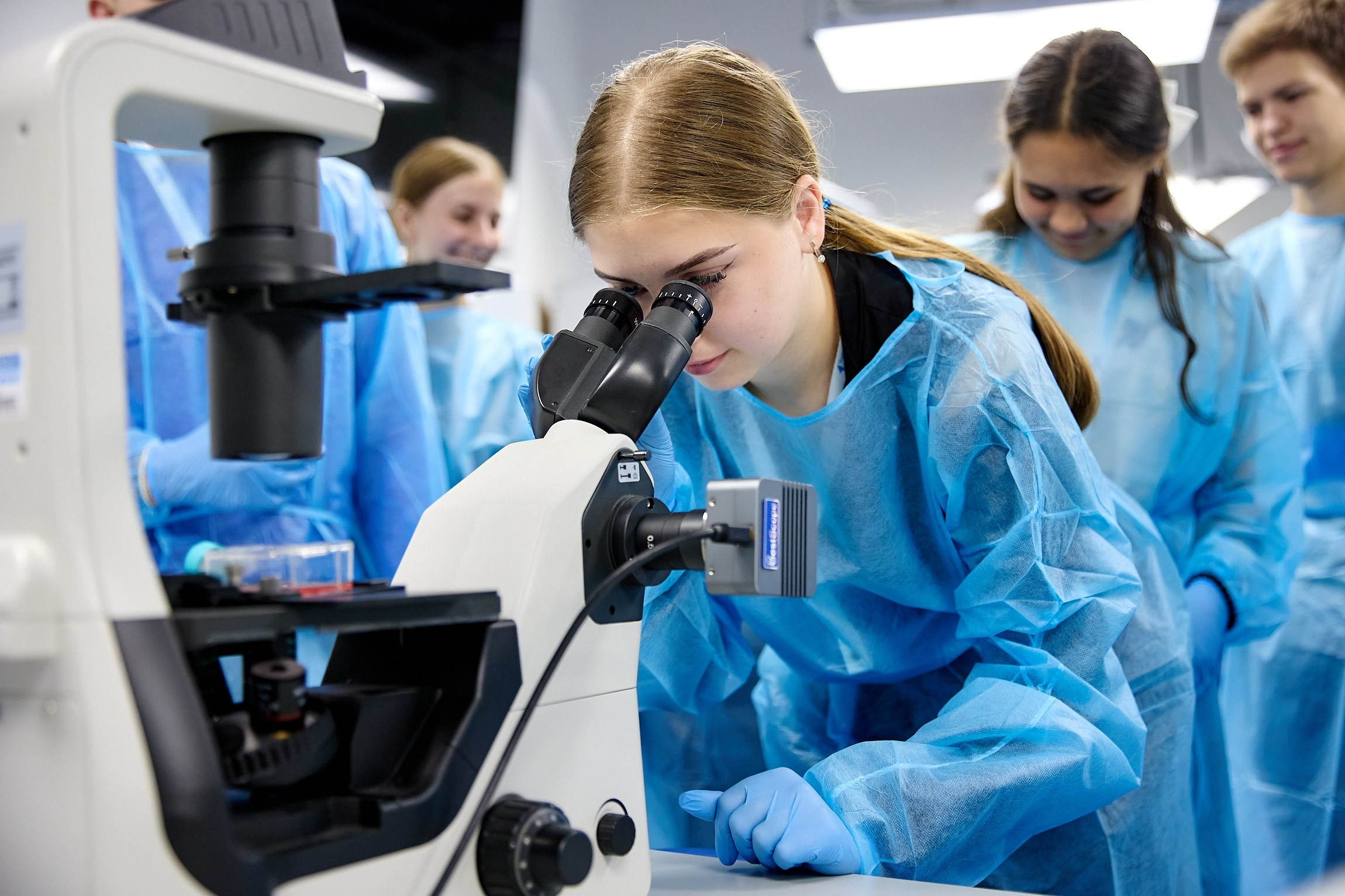 Университетские смены 2025. Репортажный и студийный фотограф во Владивостоке Дударева Софья