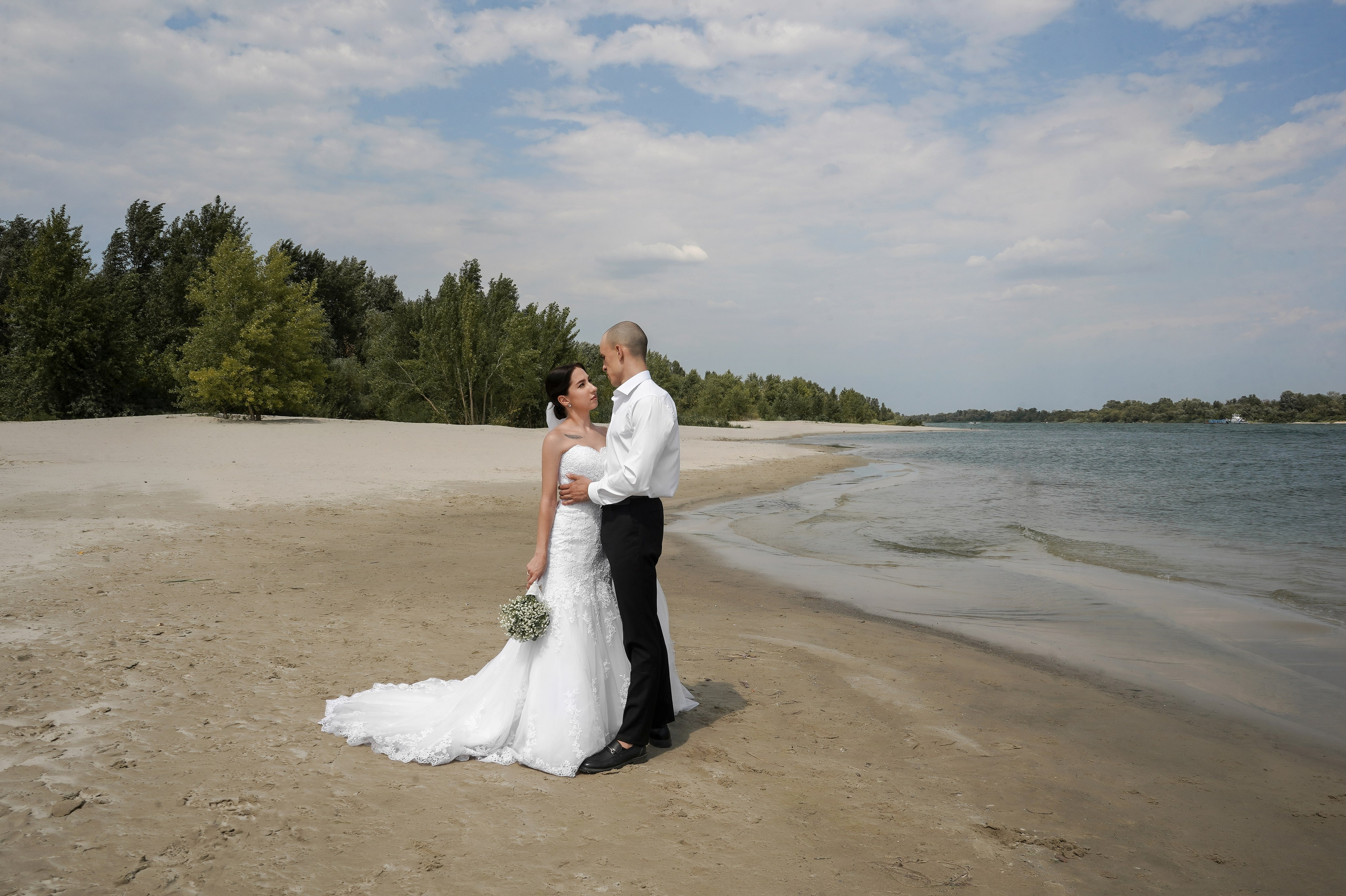 Иван и Изабелла. Свадебный фотограф в Ростове-на-Дону. Таинство Крещения и Венчания, семейные фотосессии. Алёна Чёботова
