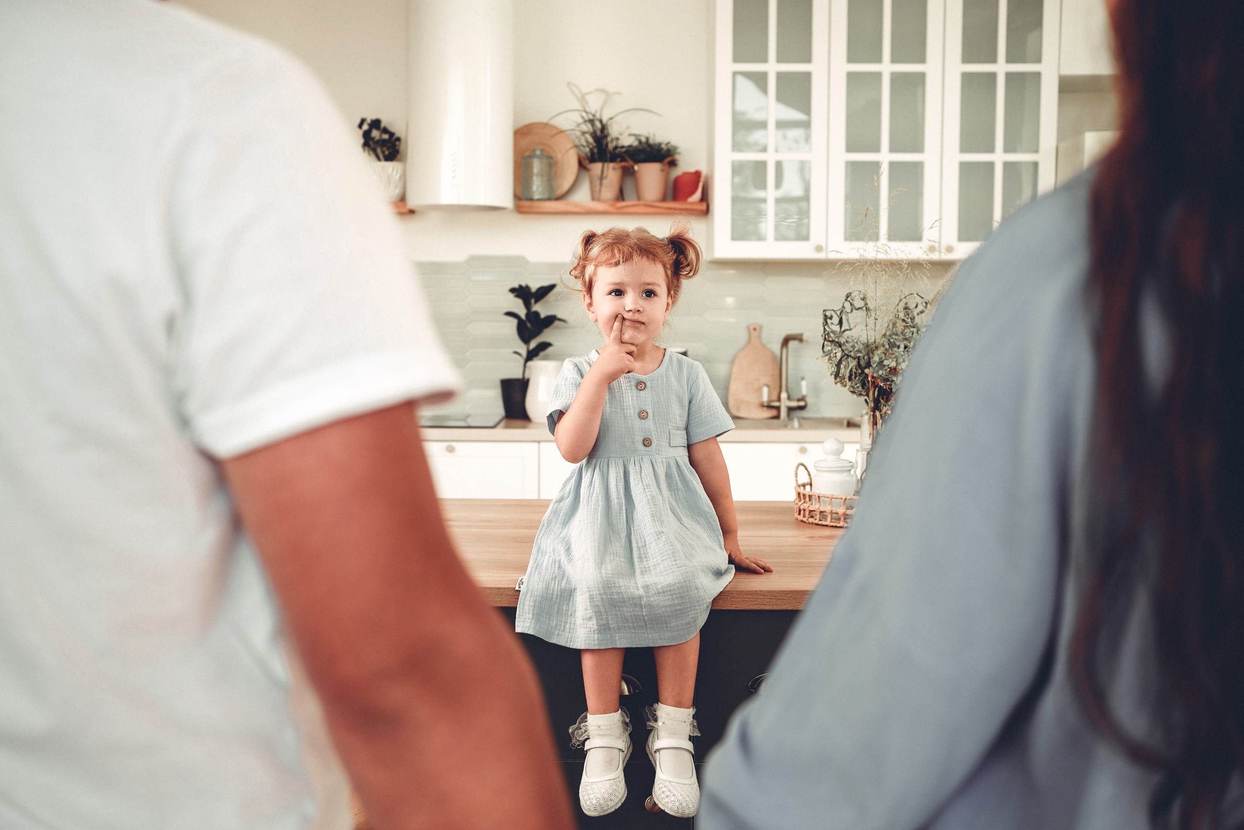 Уличная семейная фотосессия в Ростове-на-Дону. Фотограф Аксай, Новочеркасск. Свадебный фотограф в Ростове-на-Дону. Таинство Крещения и Венчания, семейные фотосессии. Алёна Чёботова