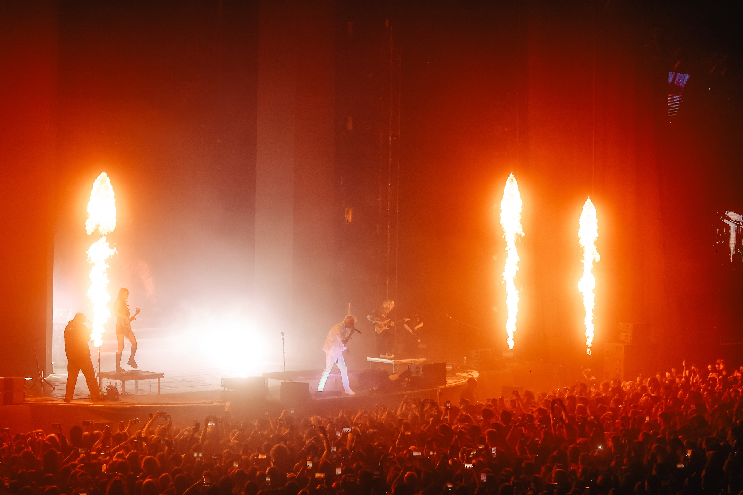 PYROKINESIS. Nikophotoos