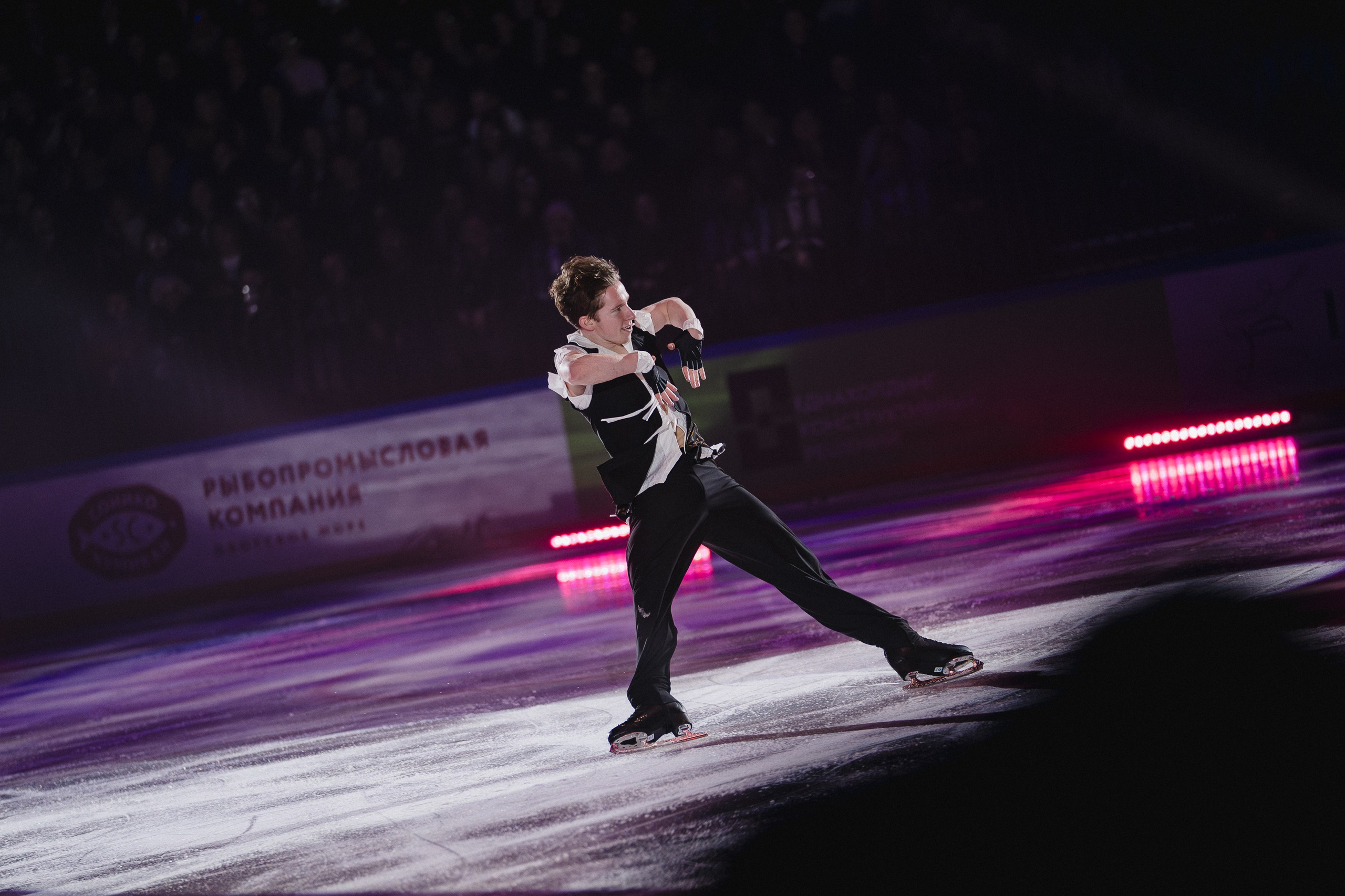Шоу Этери Тутберидзе в Новосибирске. Воробьева Ксения — Спортивный и танцевальный фотограф Новосибирск