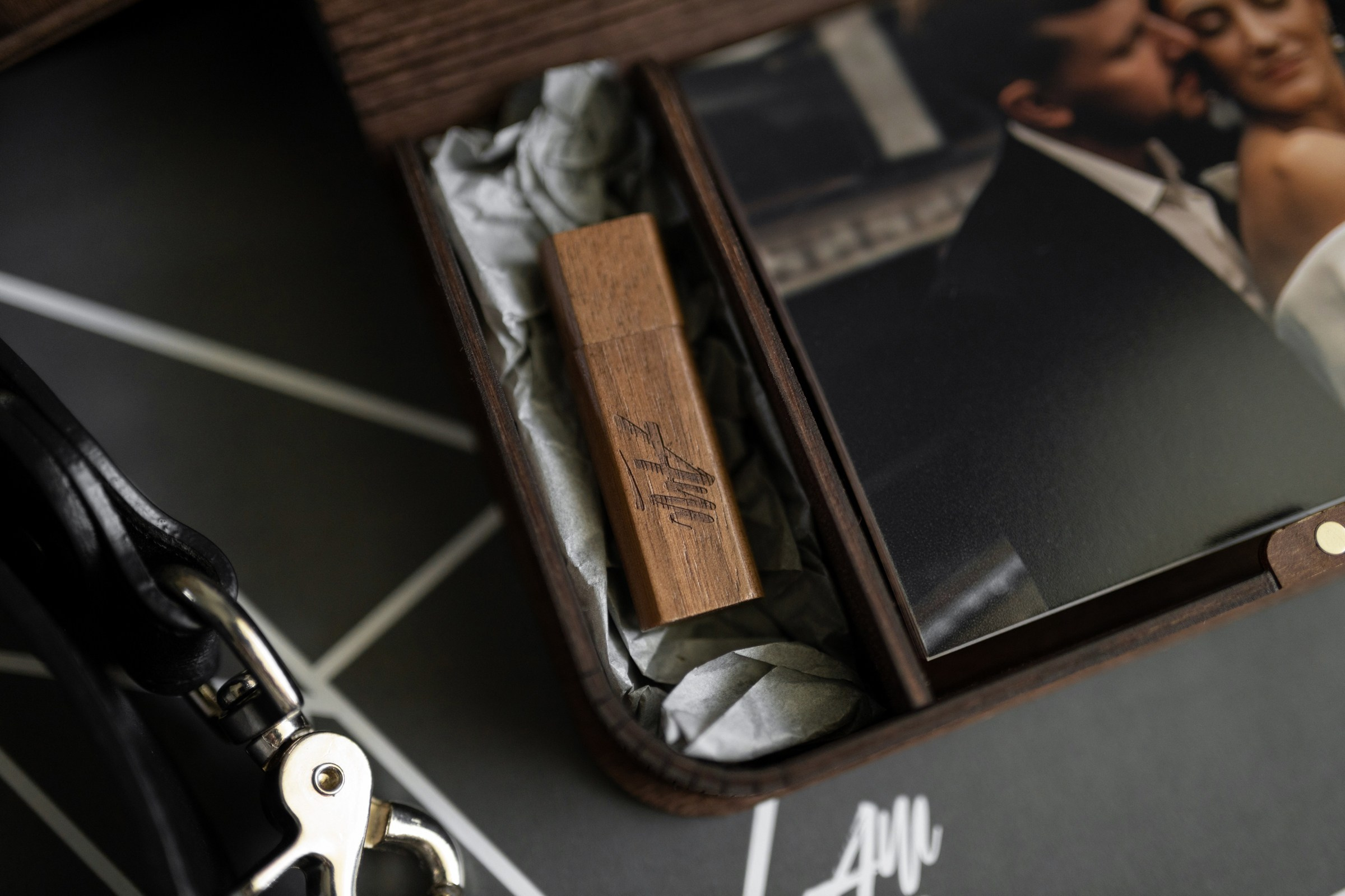 Бокс с фотографиями