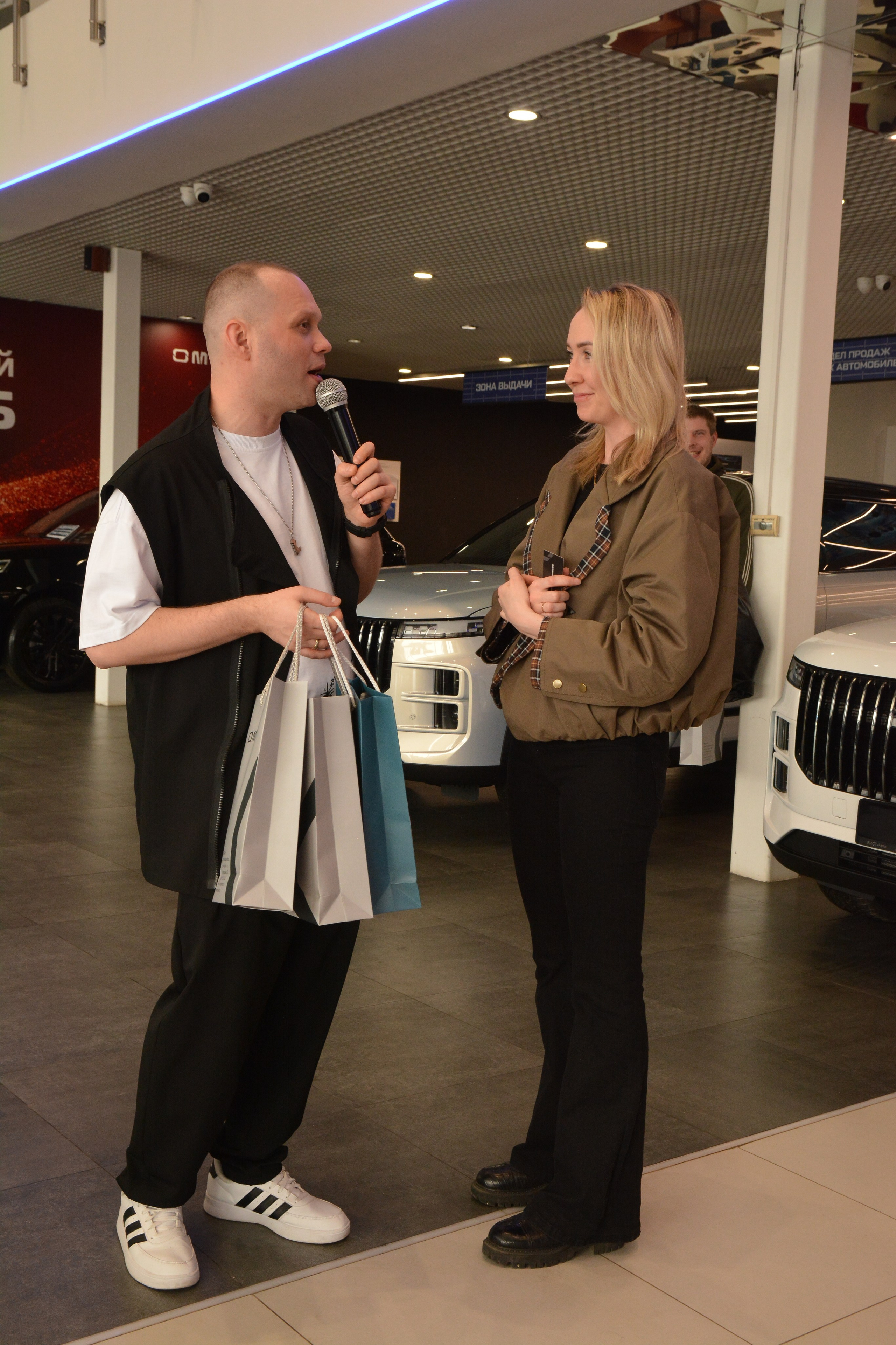 Презентация Omoda / Jaecoo. F/8 and be there — оказаться в нужном месте и поймать момент