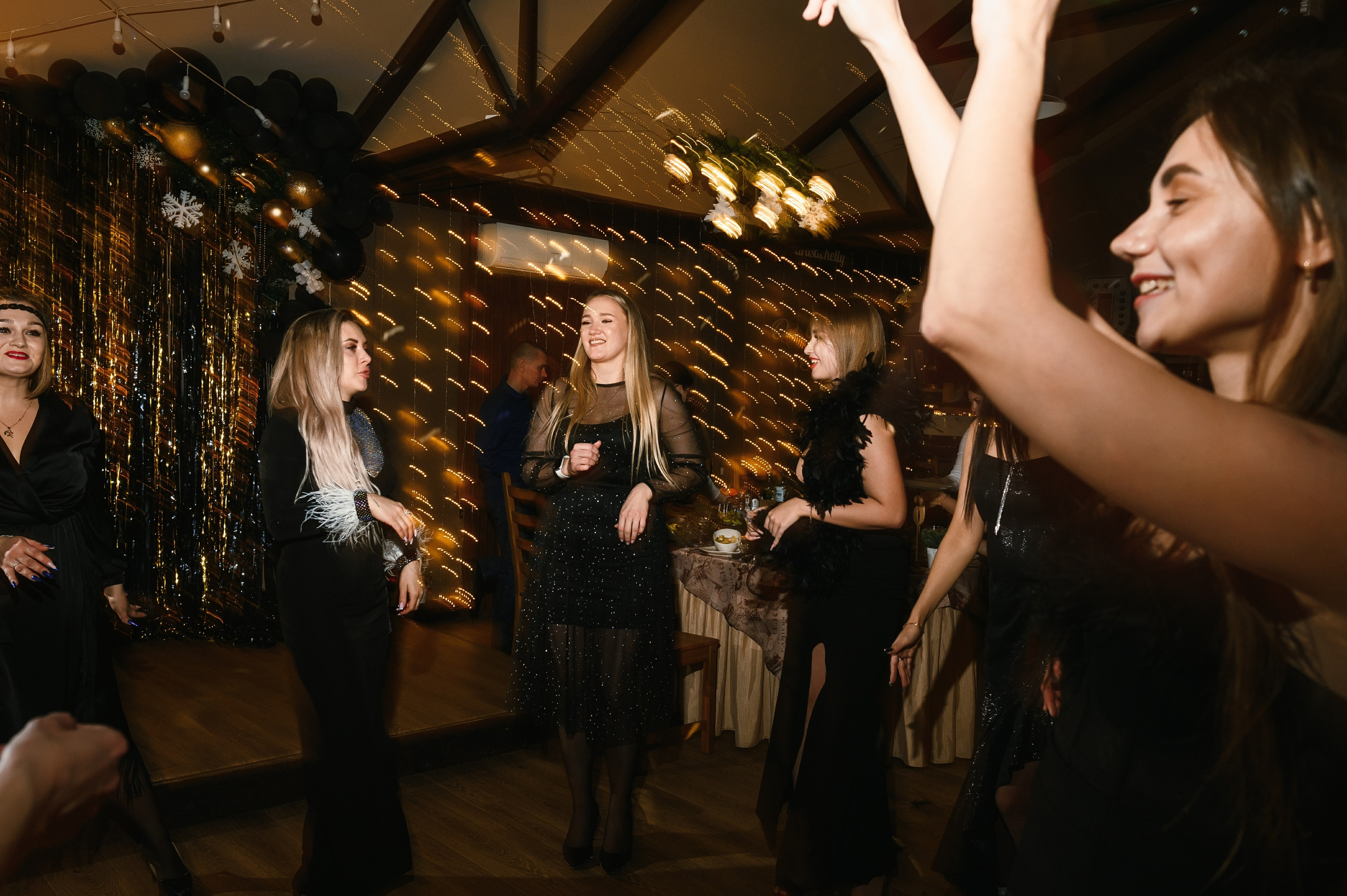 Новогодний корпоратив в «Алых парусах». Wedding and family photographer USA