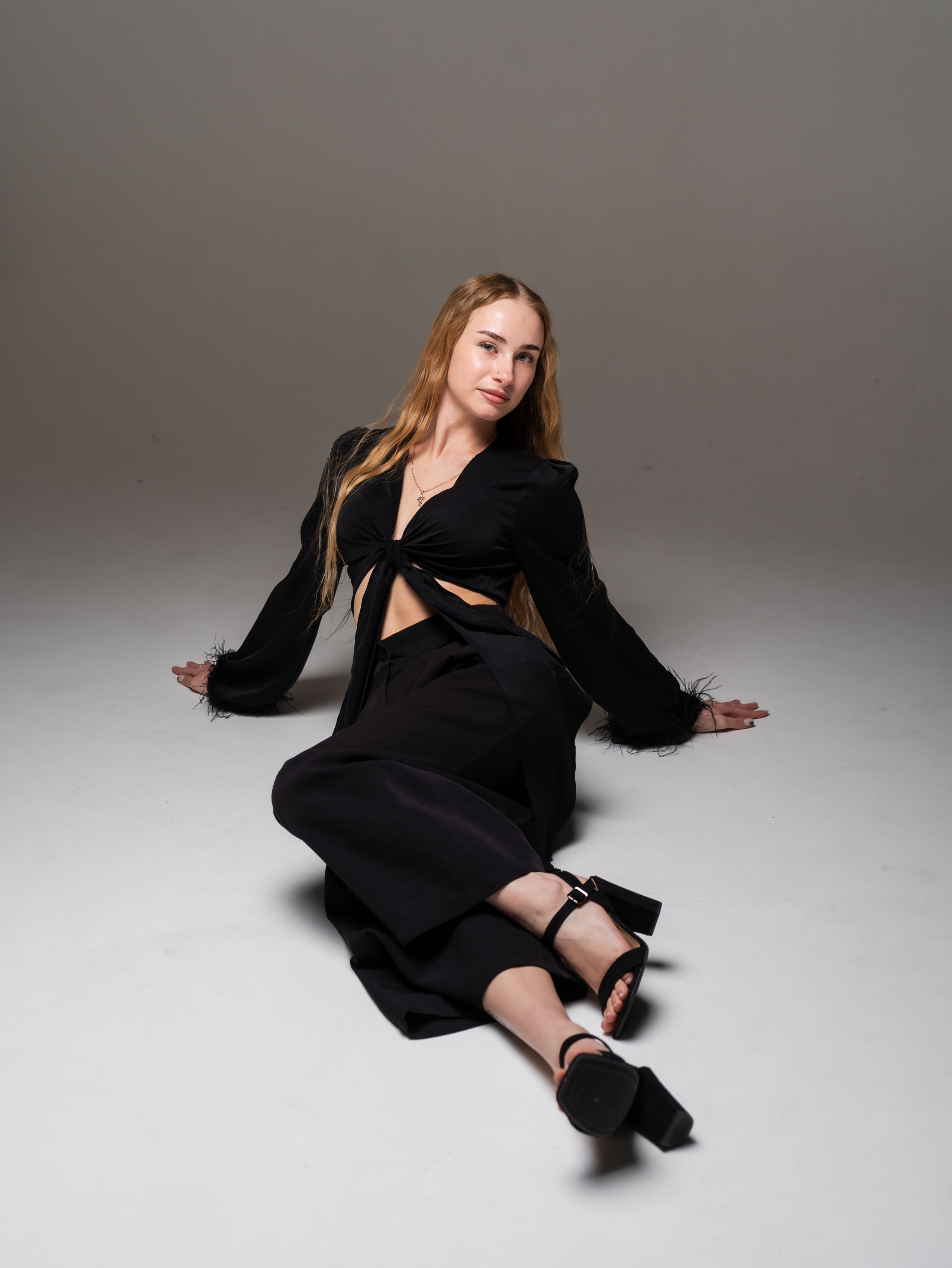 Ксения — фотосессия — студия. Фотограф Москва