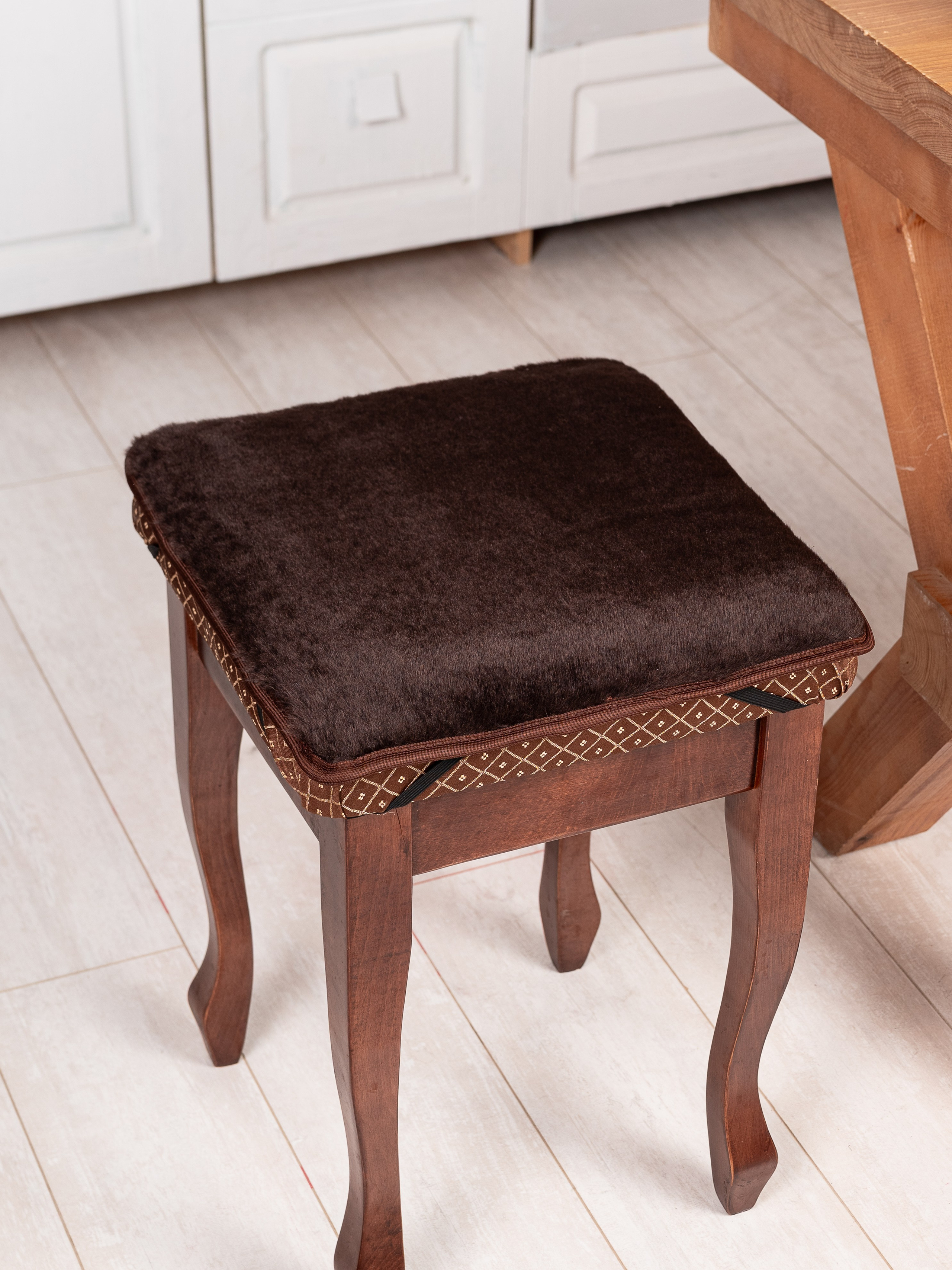 Накидки на стулья. Предметный фотограф, фото для маркетплейсов Пятигорск, КМВ