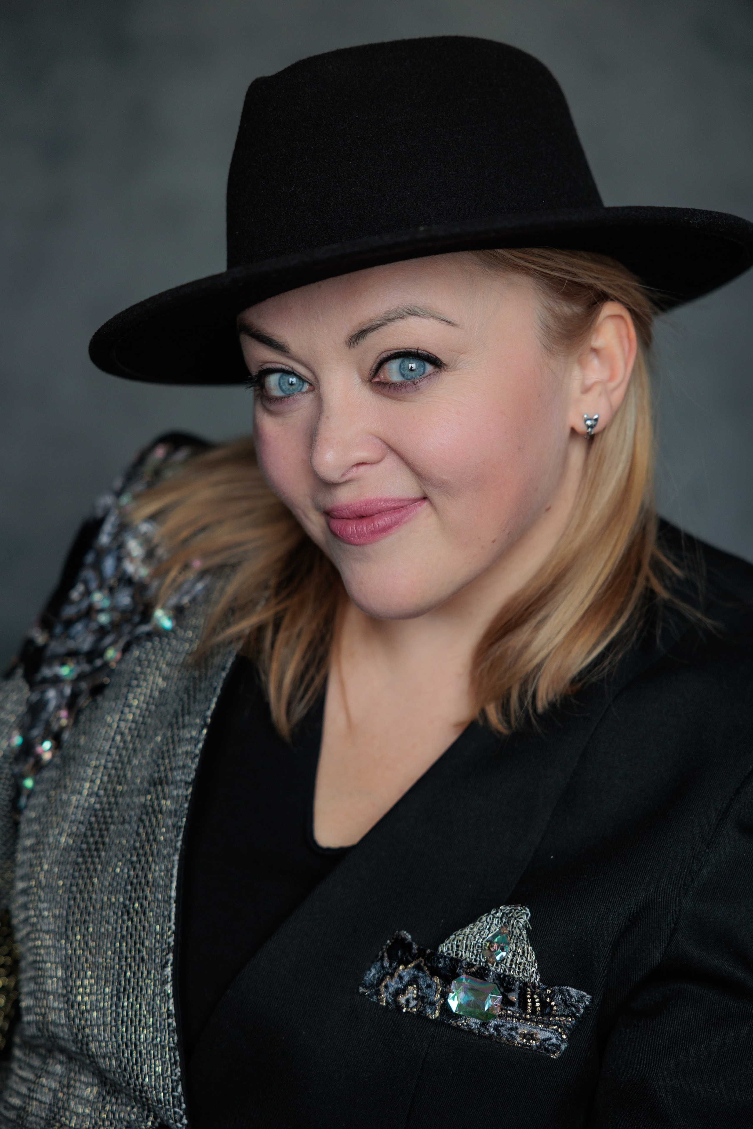 ОЛЕСЯ. Я фотограф из Москвы к Вашим услугам