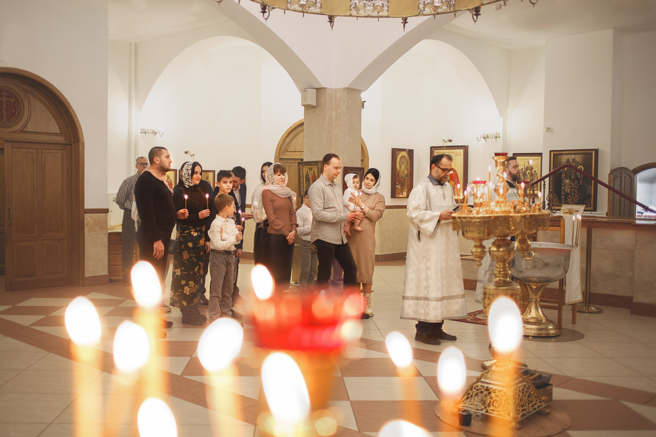 Церковь Матроны Московской в Дмитровском. Фотограф Newborn и церковных Таинств