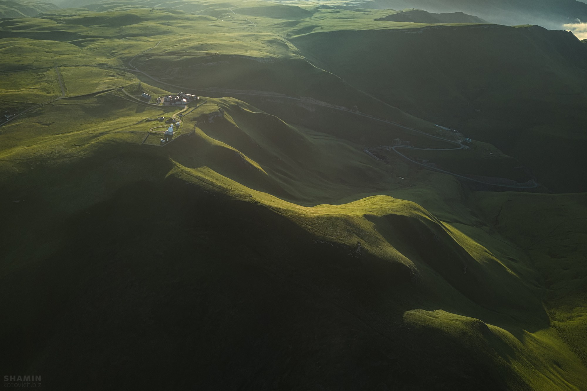 Пейзажи Кавказа: Домбай, Эльбрус, Кисловодск, Минеральные Воды, горы и ледники. Ночной и арт-пейзаж, светопись и атмосфера Кавказа. Фотограф Константин Шамин