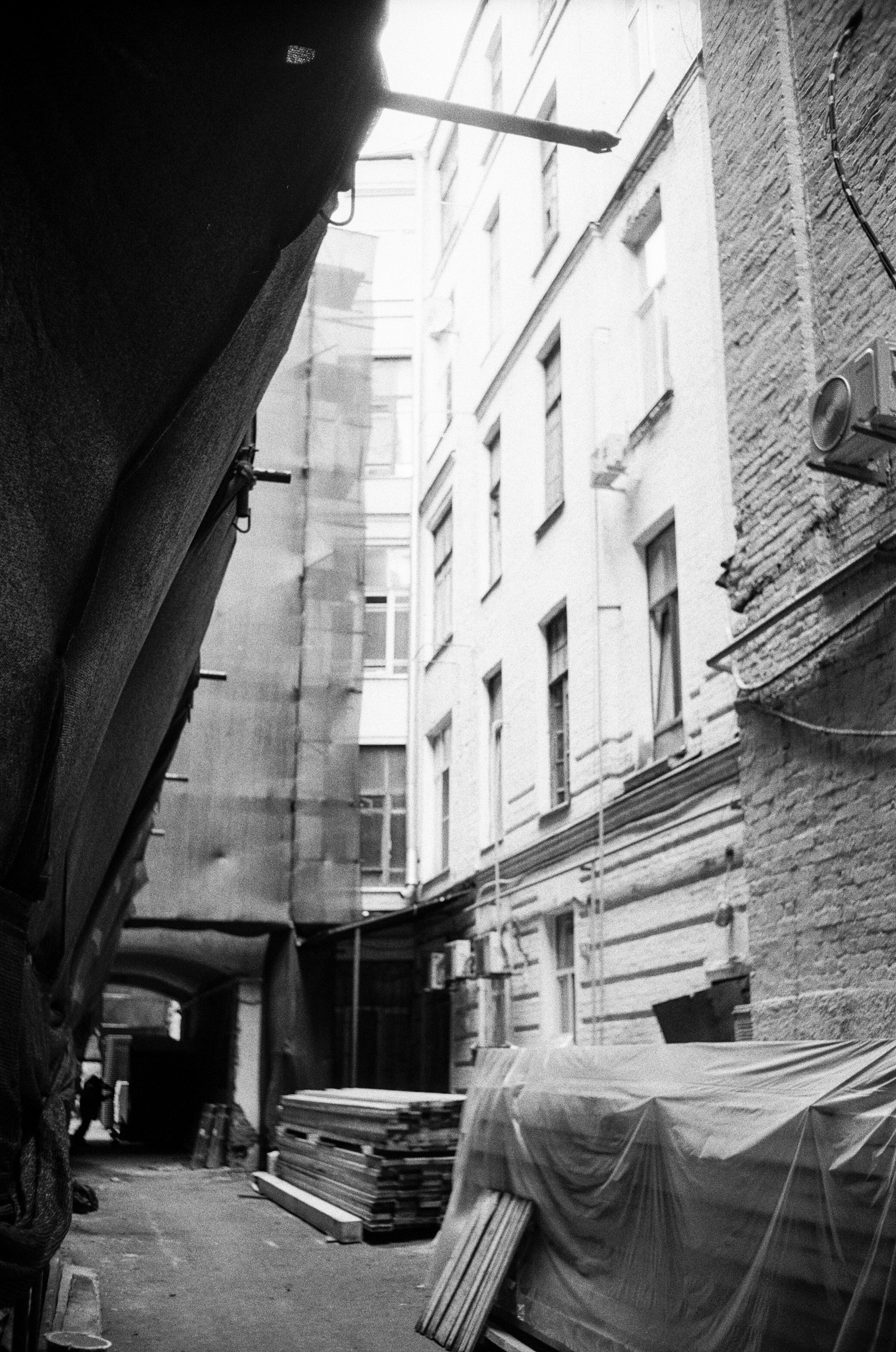 Чистые пруды, Покровка, Потаповский переулок / Ricoh FF-1