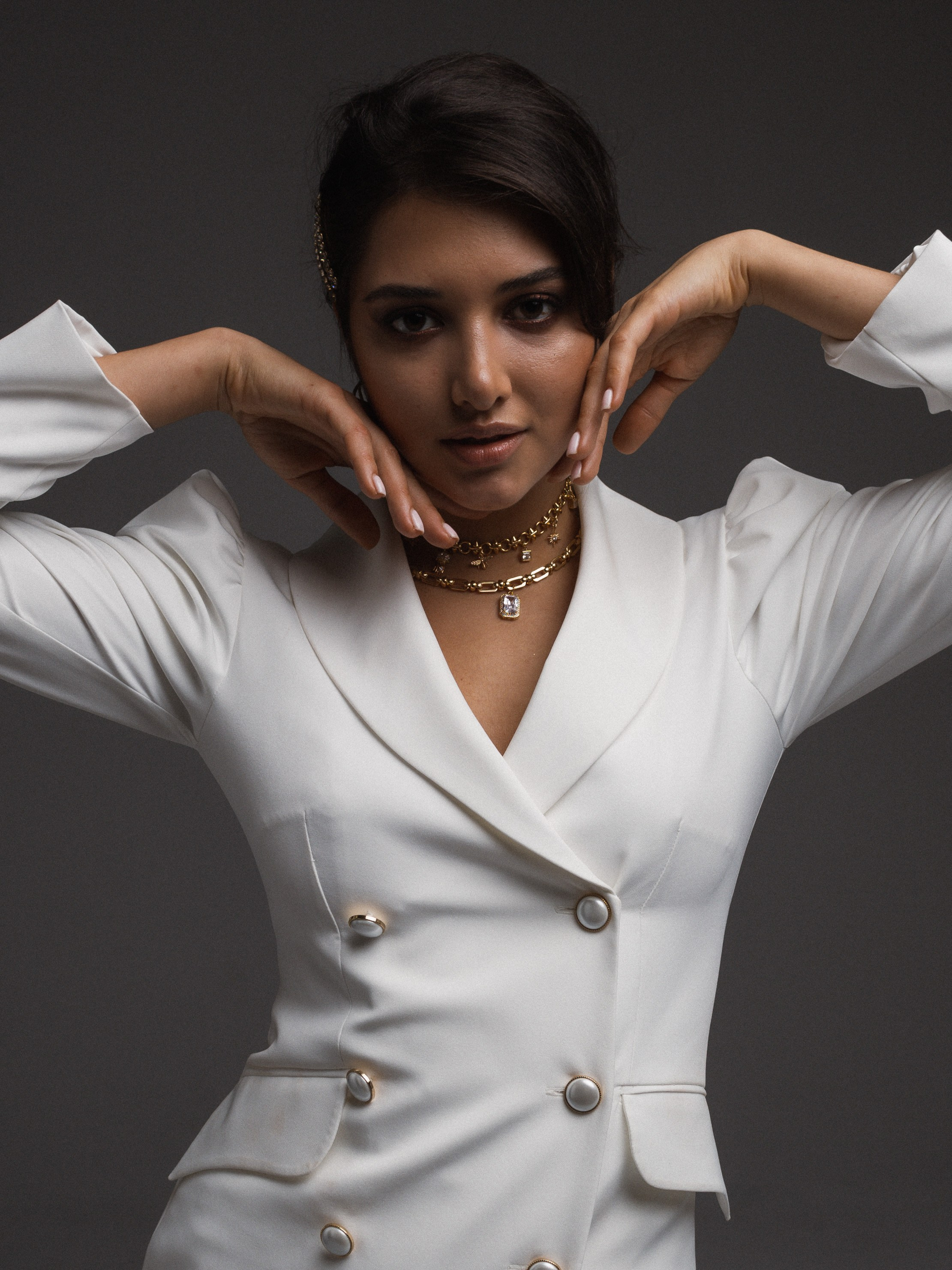 Портфолио фотосъемки бижутерии — профессиональные фото для интернет-магазинов и брендов. Fashion фотограф в Санкт-Петербурге Савинова Ирина