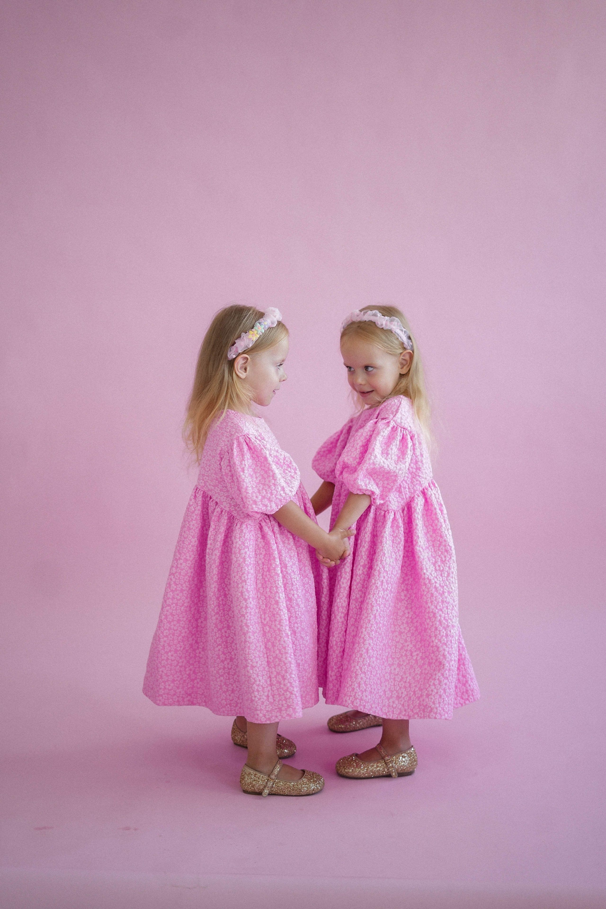 Катя и Варя день рождение. Фотограф Волгоград Анастасия Ли