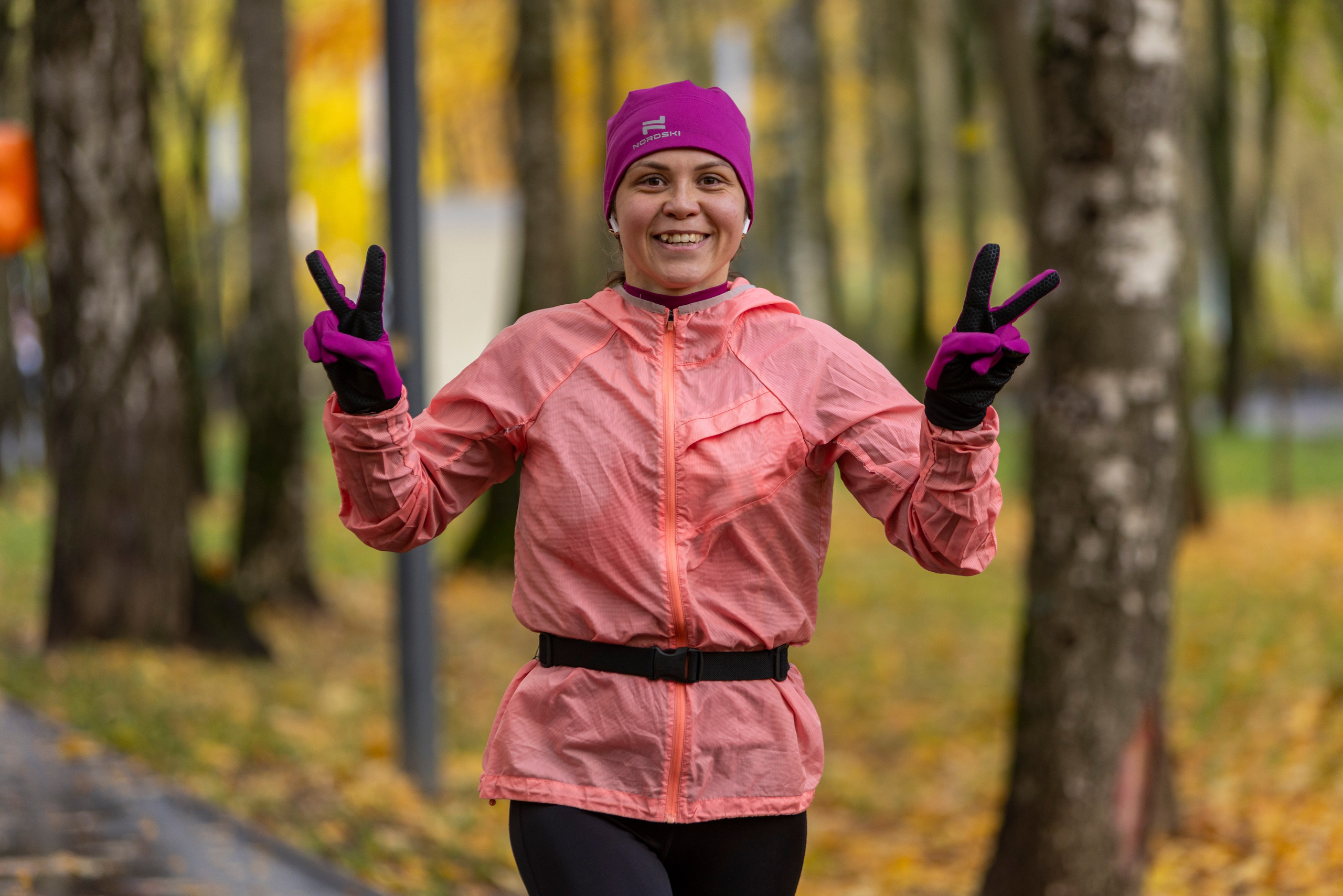 5 вёрст в городском парке Лобня 18.10.25. Фотограф Сергей Ловкий