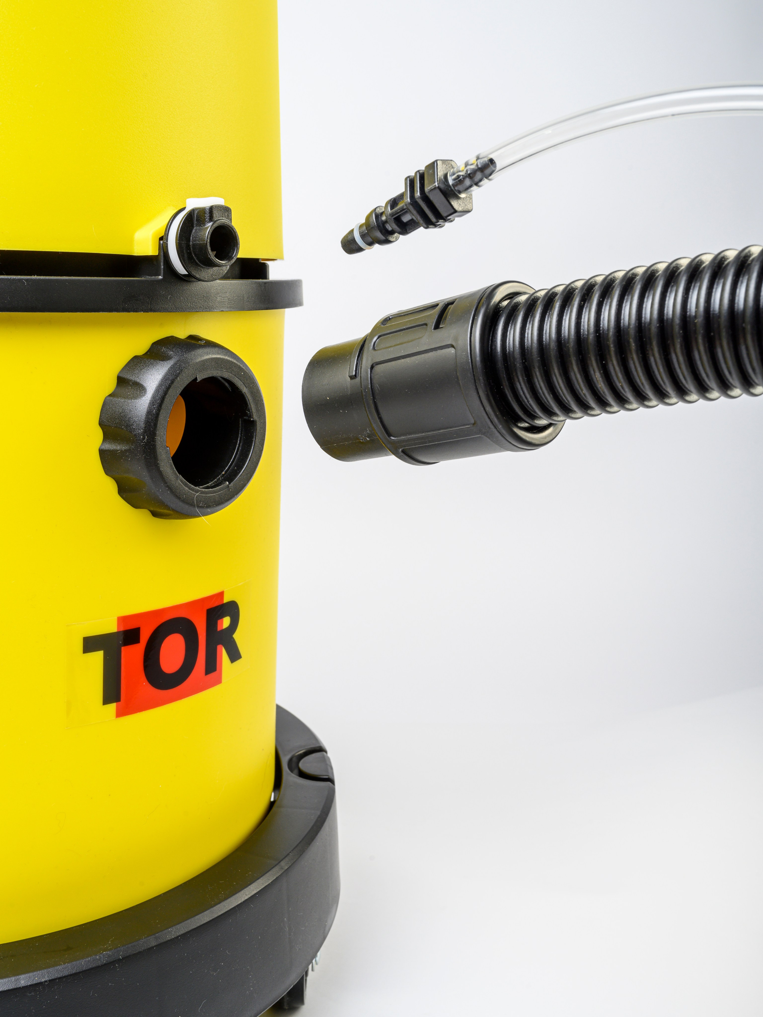 Каталожная съёмка: Снегоуборочная лопата / Пылесос. Фотограф Андрей Зикеев, фотостудия AzArt Studio в Москве