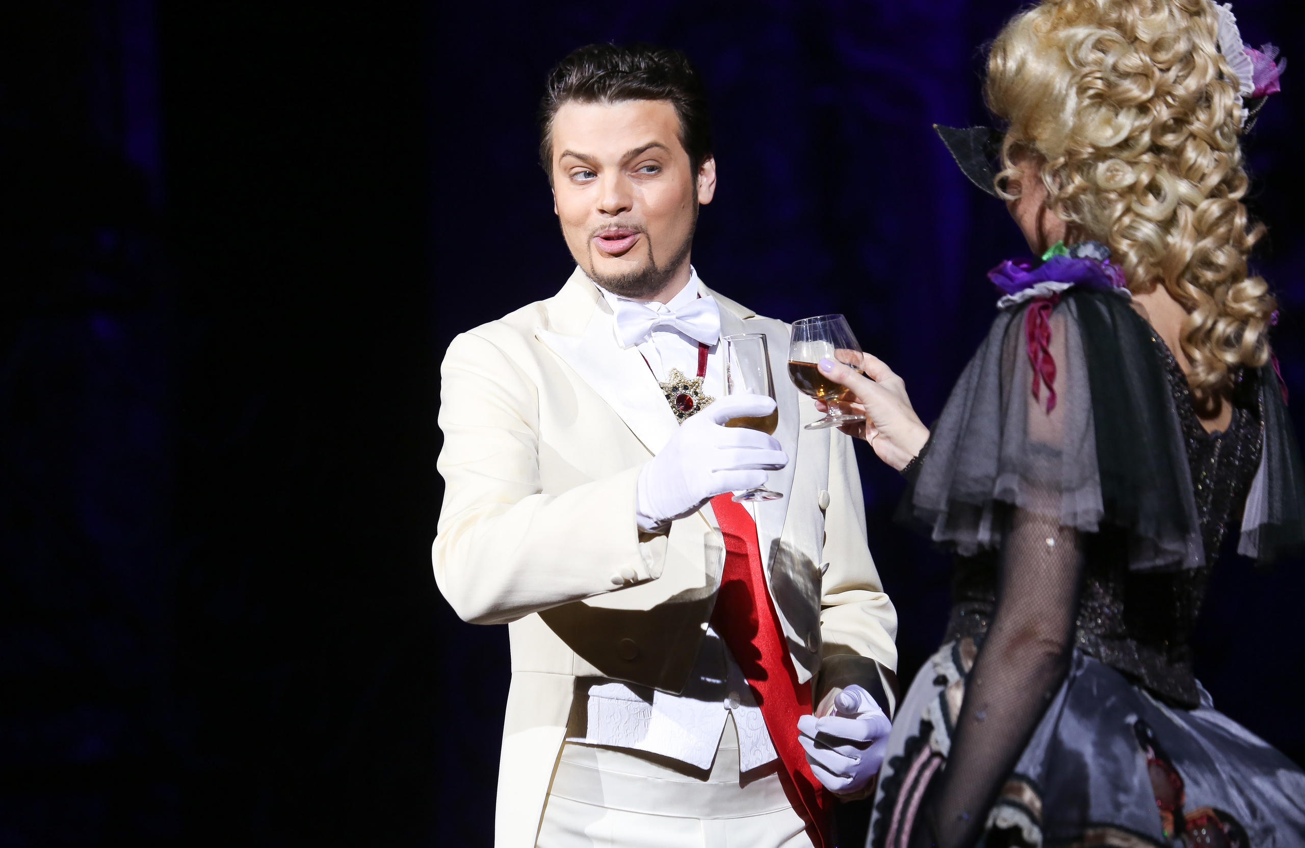 Летучая мышь в Московской оперетте. Дарья Письменюк / Darya Leitstern — фотограф, музыкант, журналист, путешественник