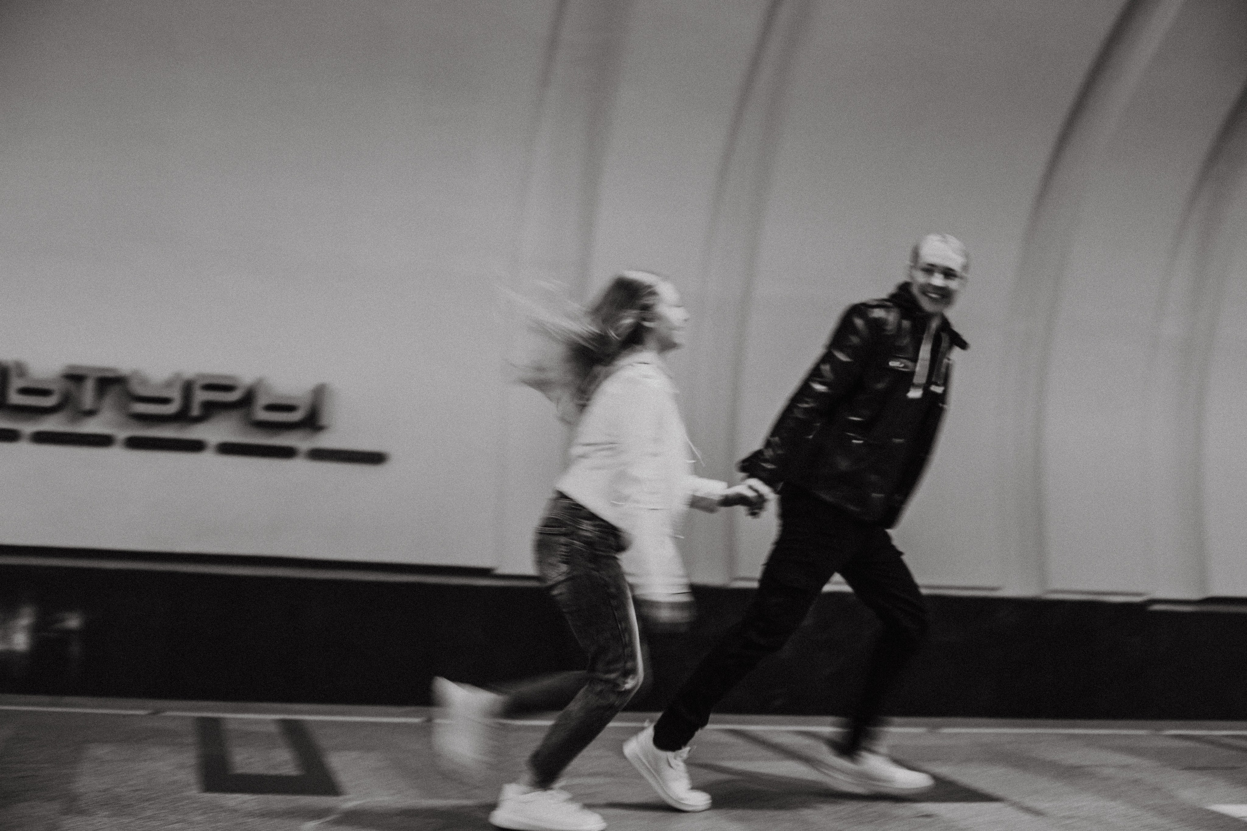 С+ П. Метро. Фотограф в Нижнем Новгороде