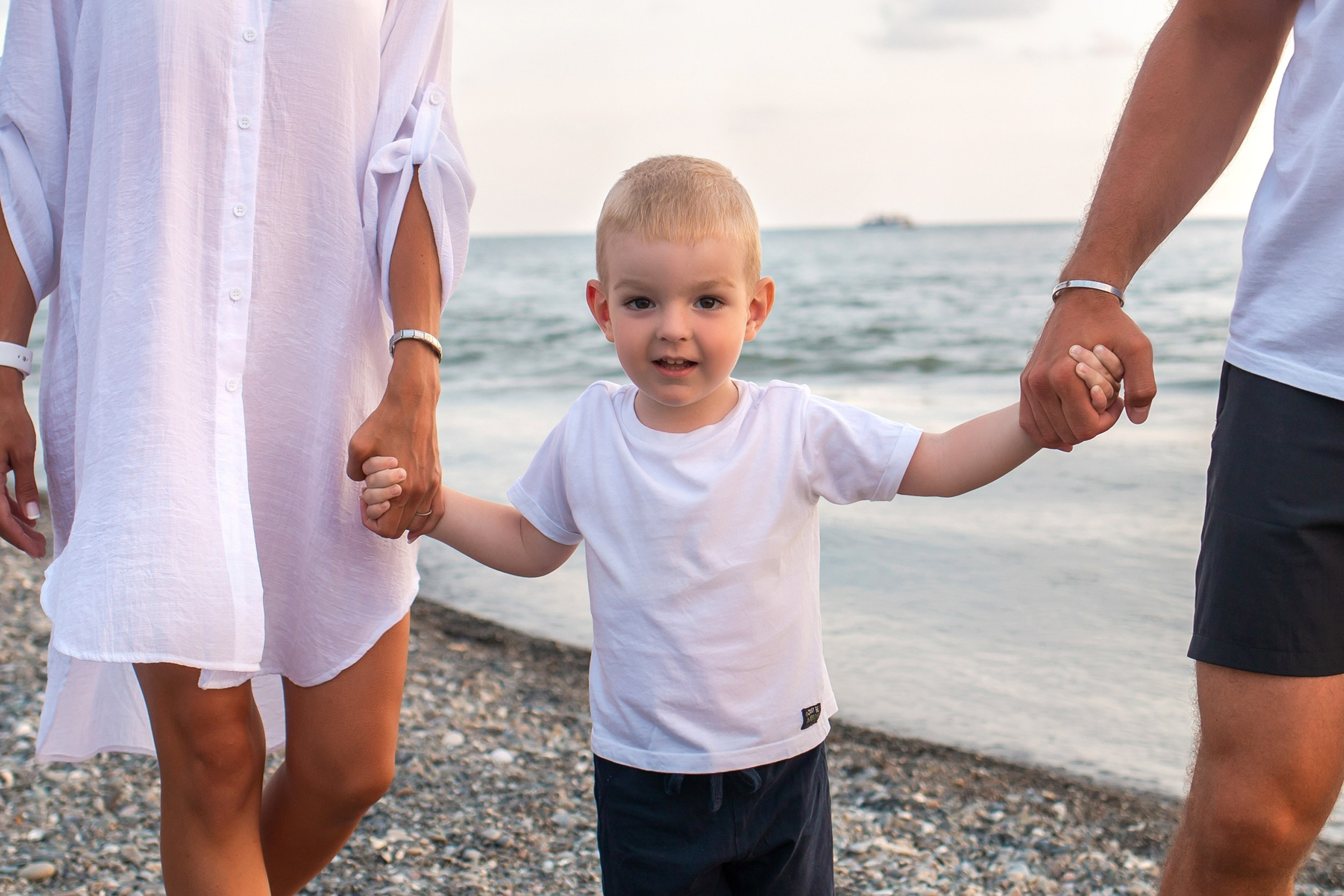 Семейная фотосессия на море в Адлере. Фотограф Сочи Адлер. Солькаева Анастасия