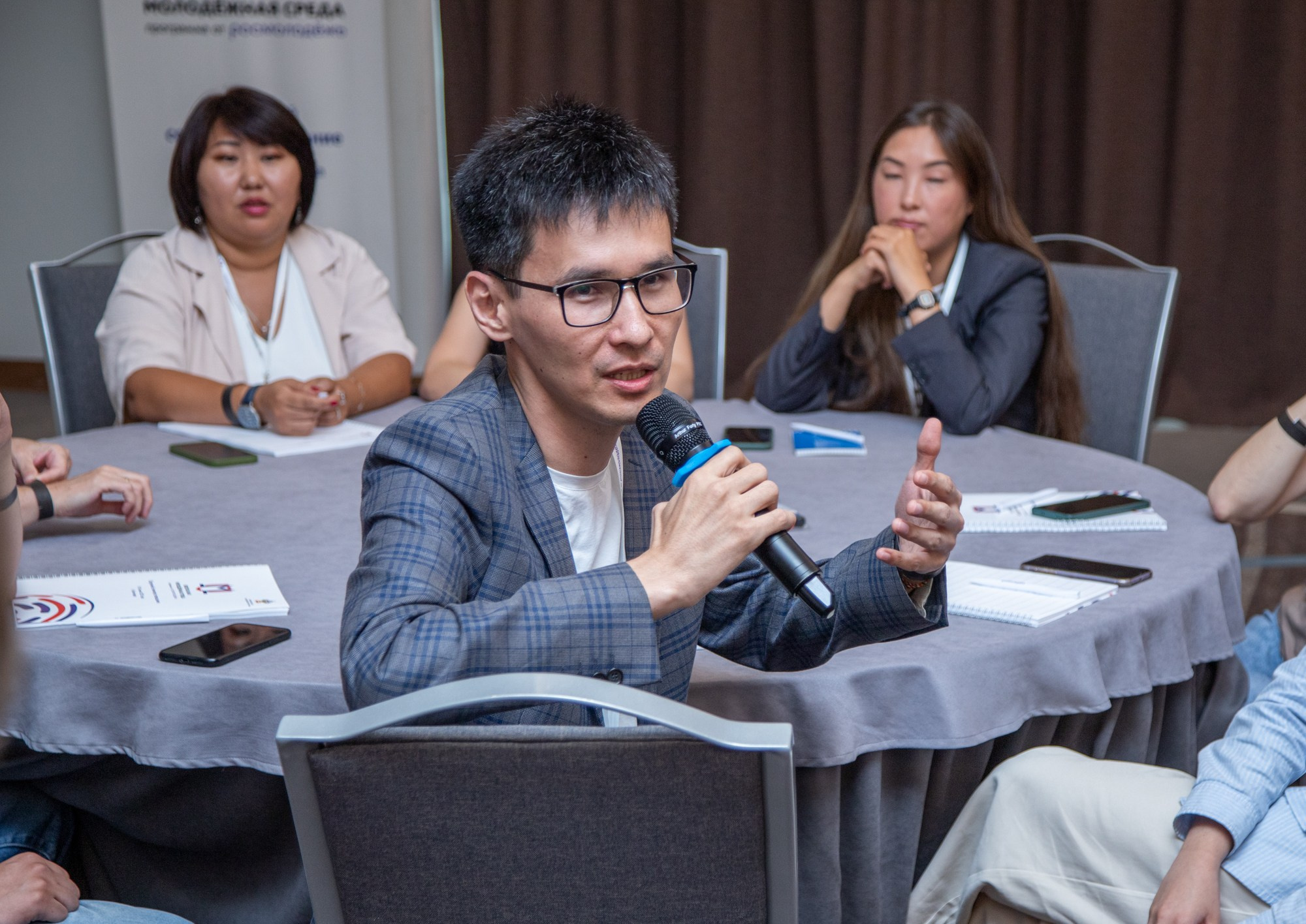 Федеральный семинар от «Росмолодёжи». Репортажный, промышленный и маркетплейс-фотограф Дмитрий Чернат