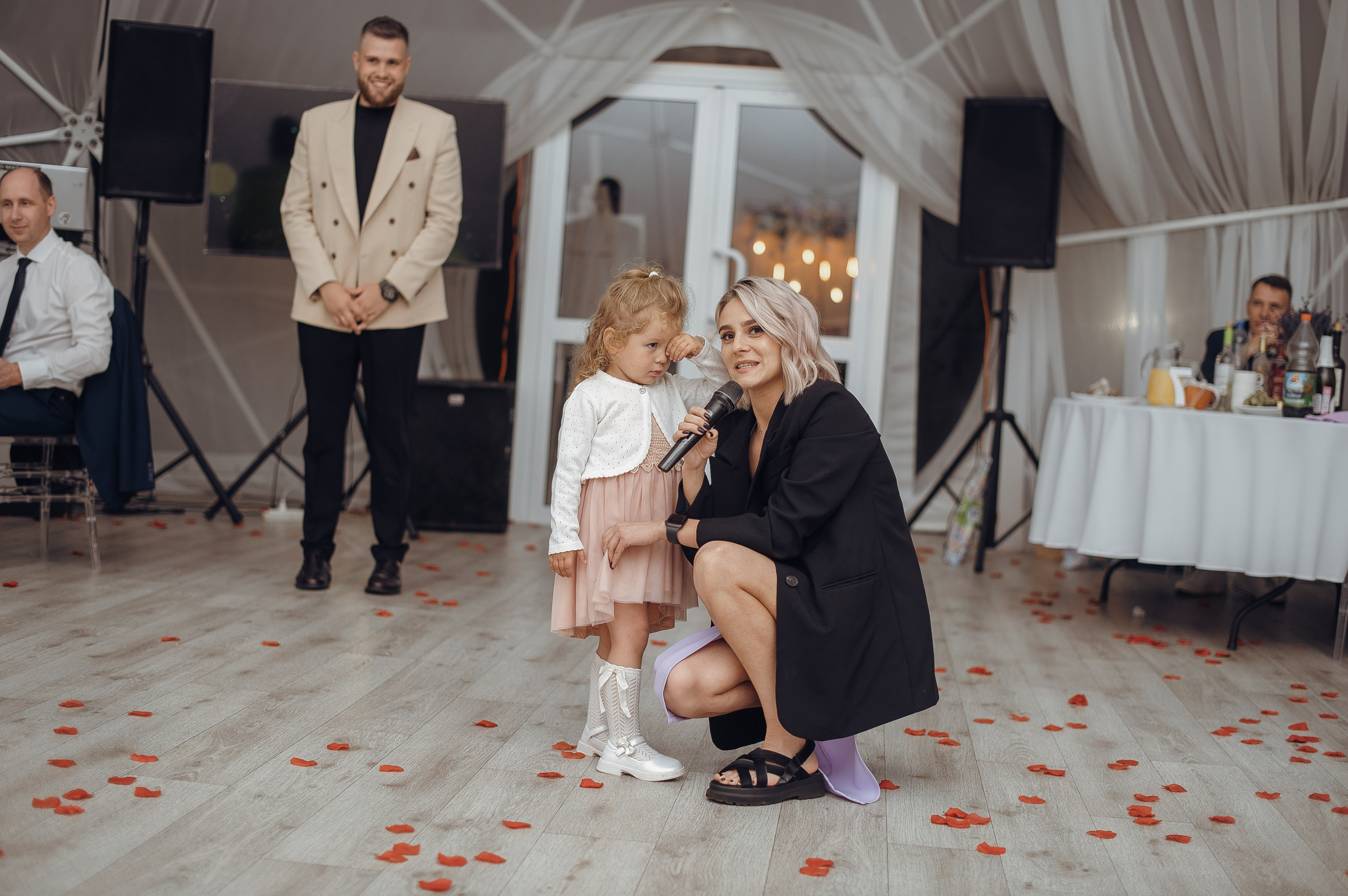 Семейный и дружелюбный свадебный день Людмилы и Сергея. Свадебный фотограф в Ярославле Денис Медоваров