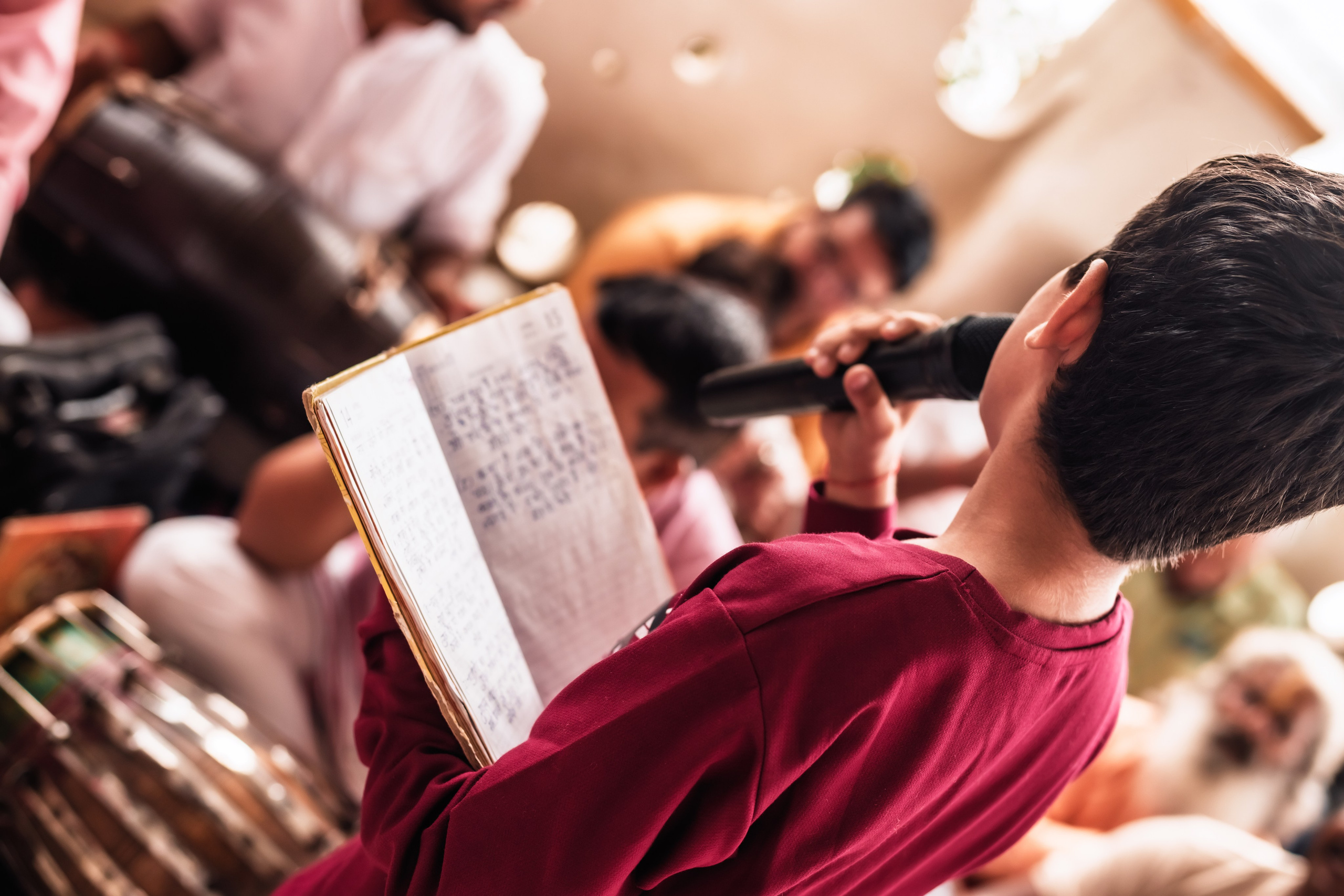 Abhisheka Devraha Baba on Sri Devdas ji maharaj bd. Mariam Bagdasaryan