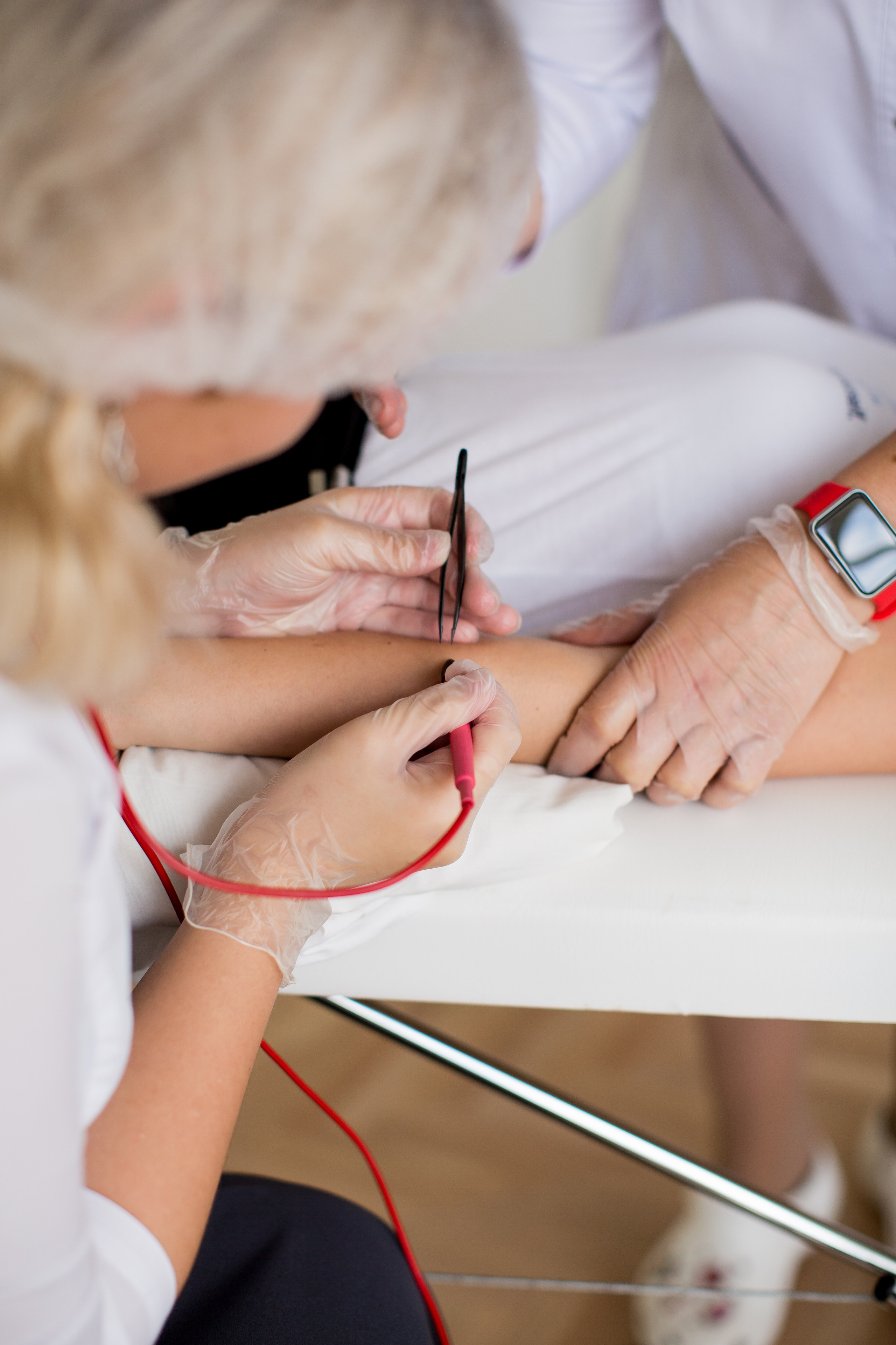 Контент съёмка для эксперта по электродепиляции. Портретный фотограф в Красноярске Акифьева Евгения