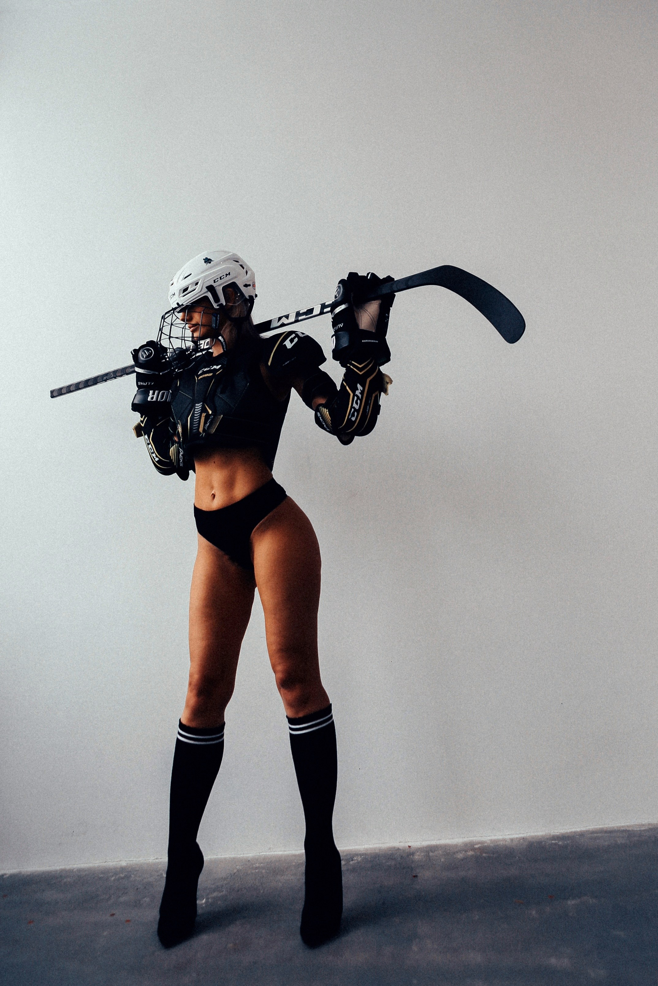 Женское тело. Фотограф в Серпухове и Тарусе Ксения Царёва