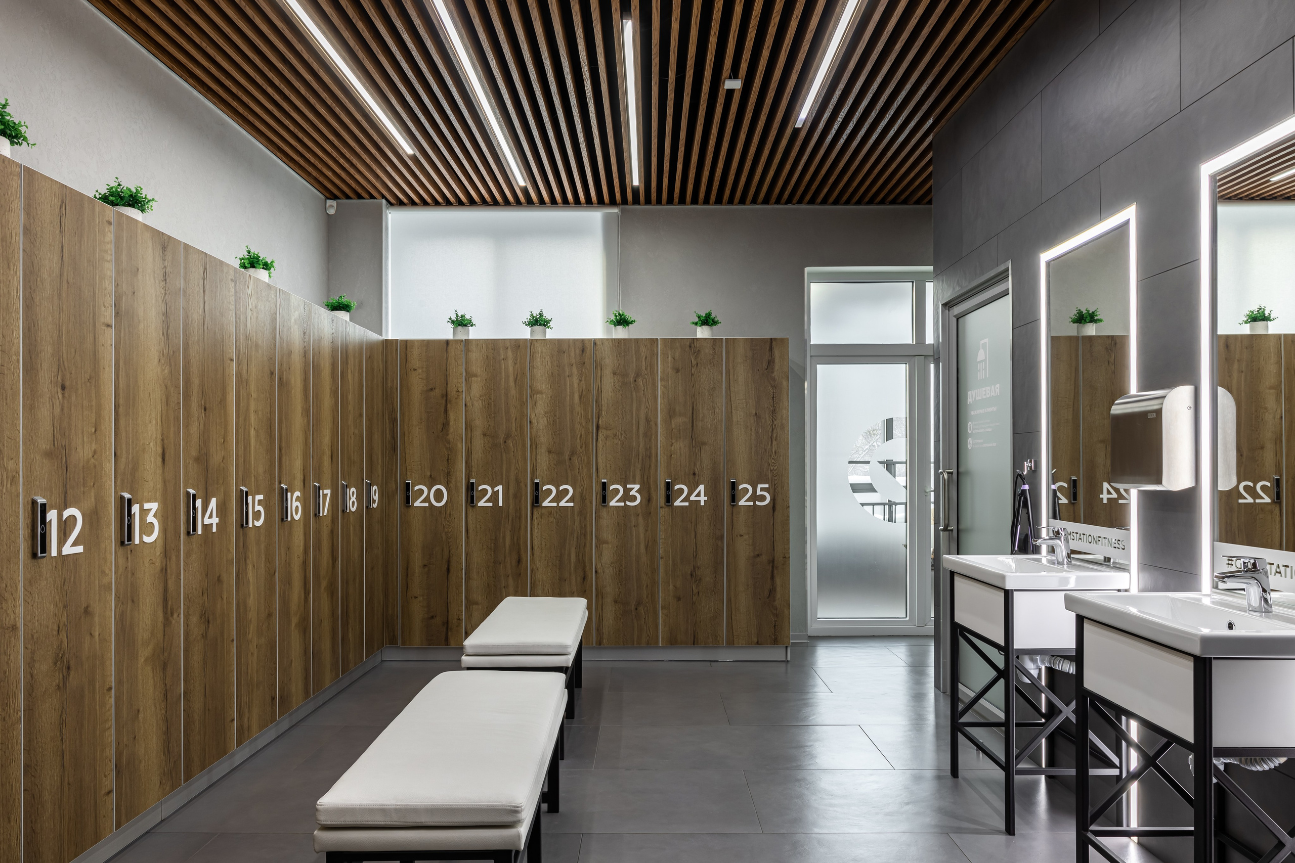 Фитнес-клуб Gym Station, г. Киров. Дизайнер Екатерина Рыблева. Иван Благушин. Интерьерный и архитектурный фотограф в Москве и Санкт-Петербурге
