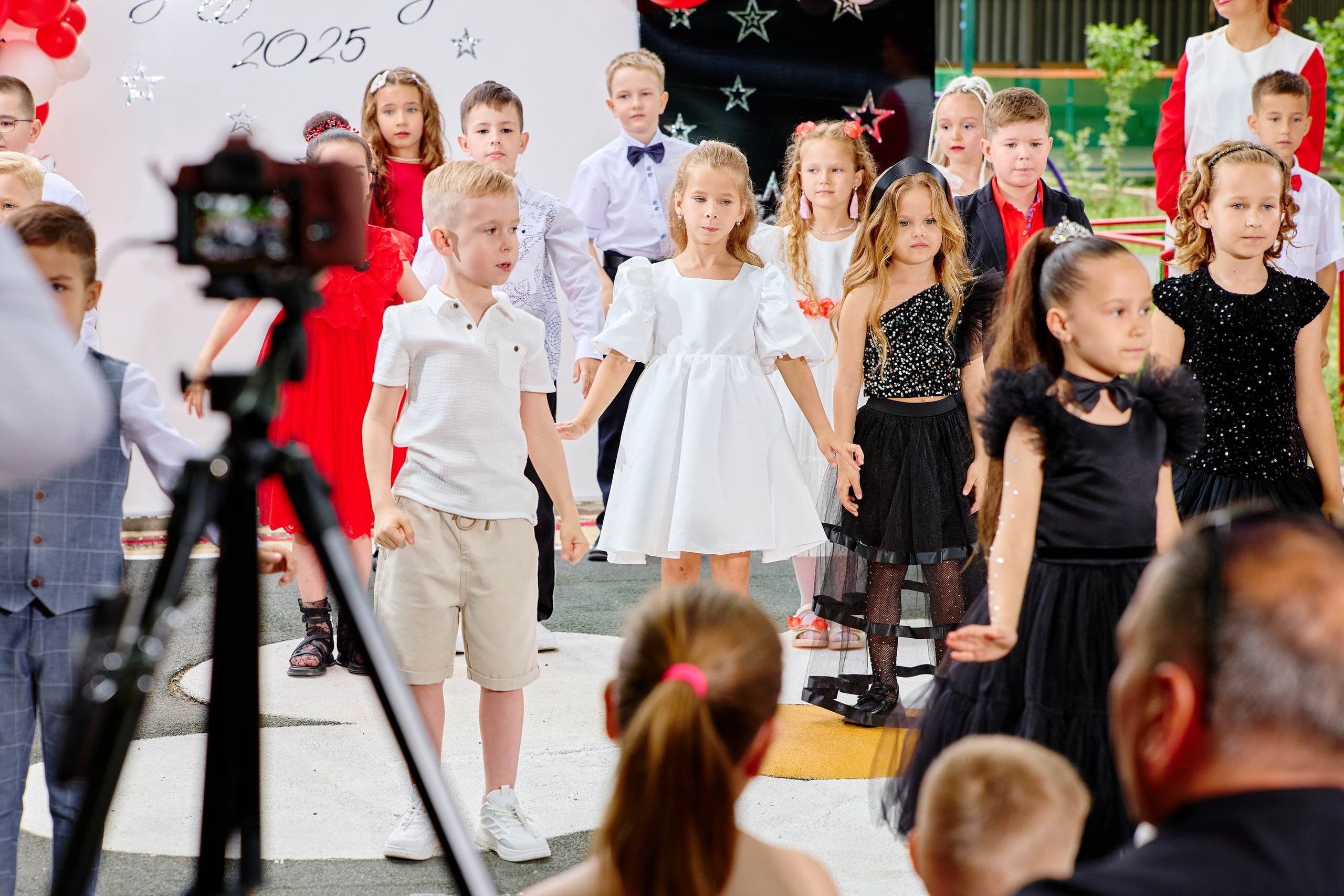 Выпускной 45 сад. Фотограф Выпускные альбомы Таганрог Сергей Коробченко