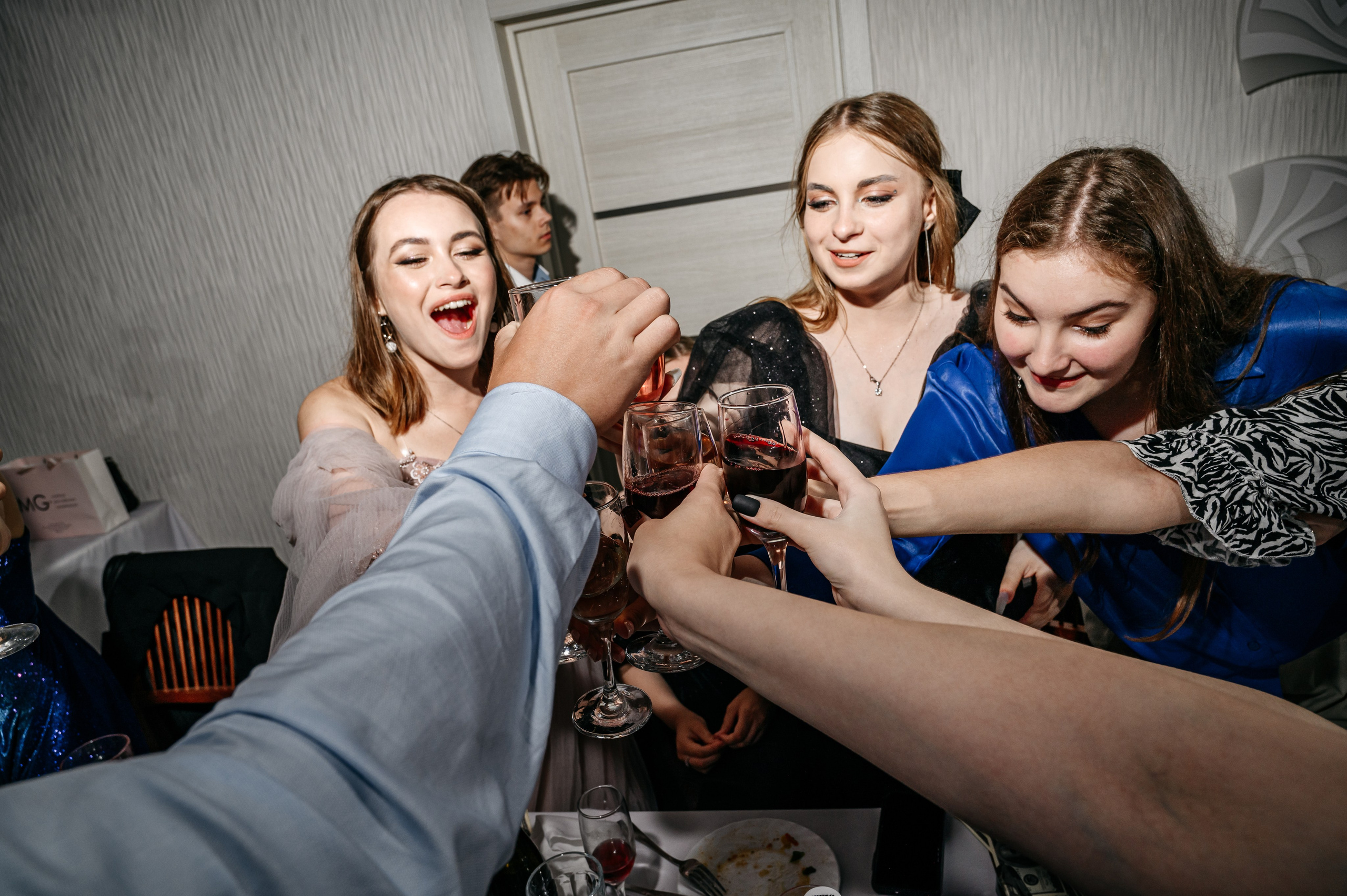 Выпускной СОШ «Ступени». Фотограф Владивосток. Игорь Кирсанов