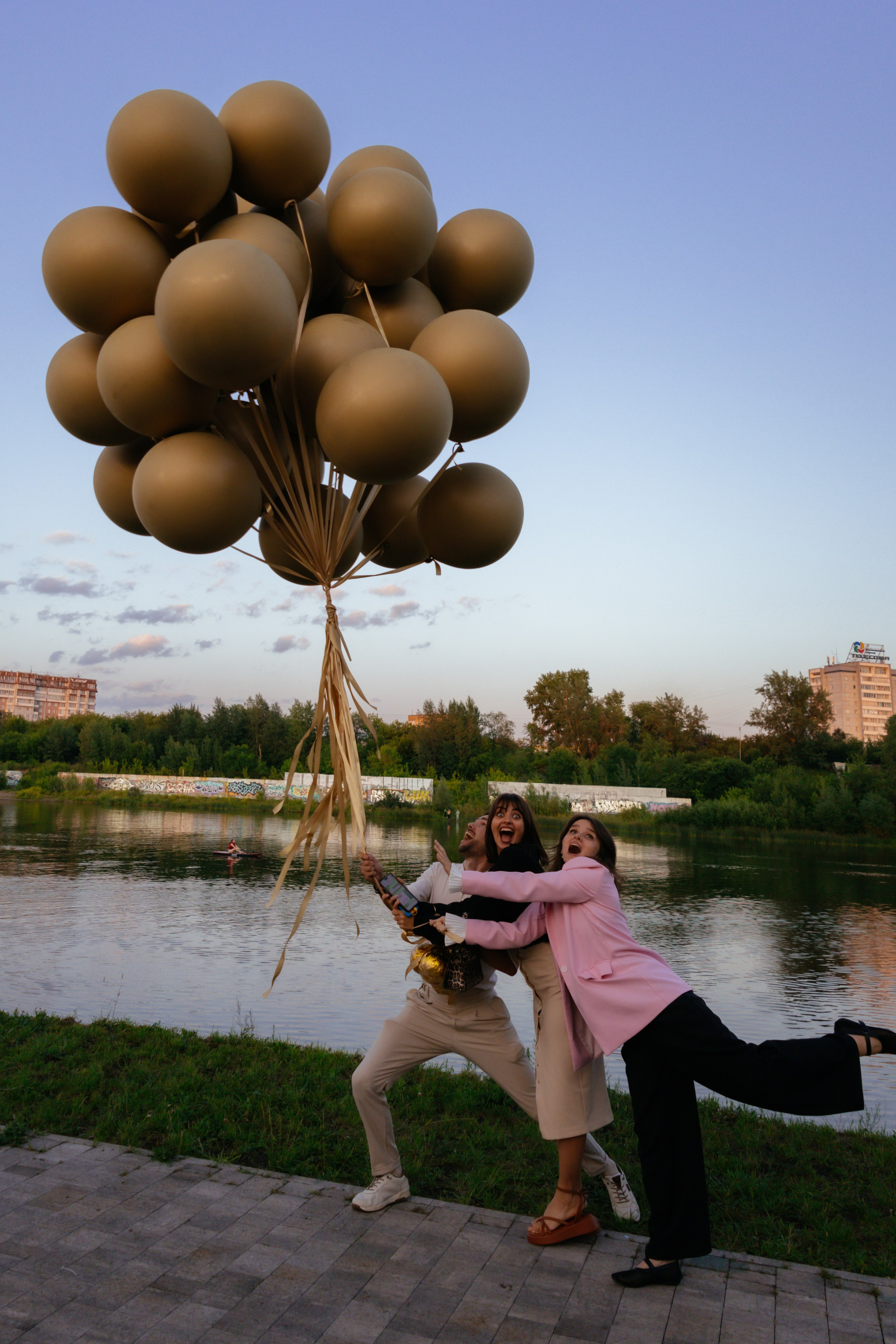 БИЗНЕС-ПИКНИК 2025. Фотограф Красноярск съемки лавстори, фотосессия в студии, портретная съемка, творческие фотосессии