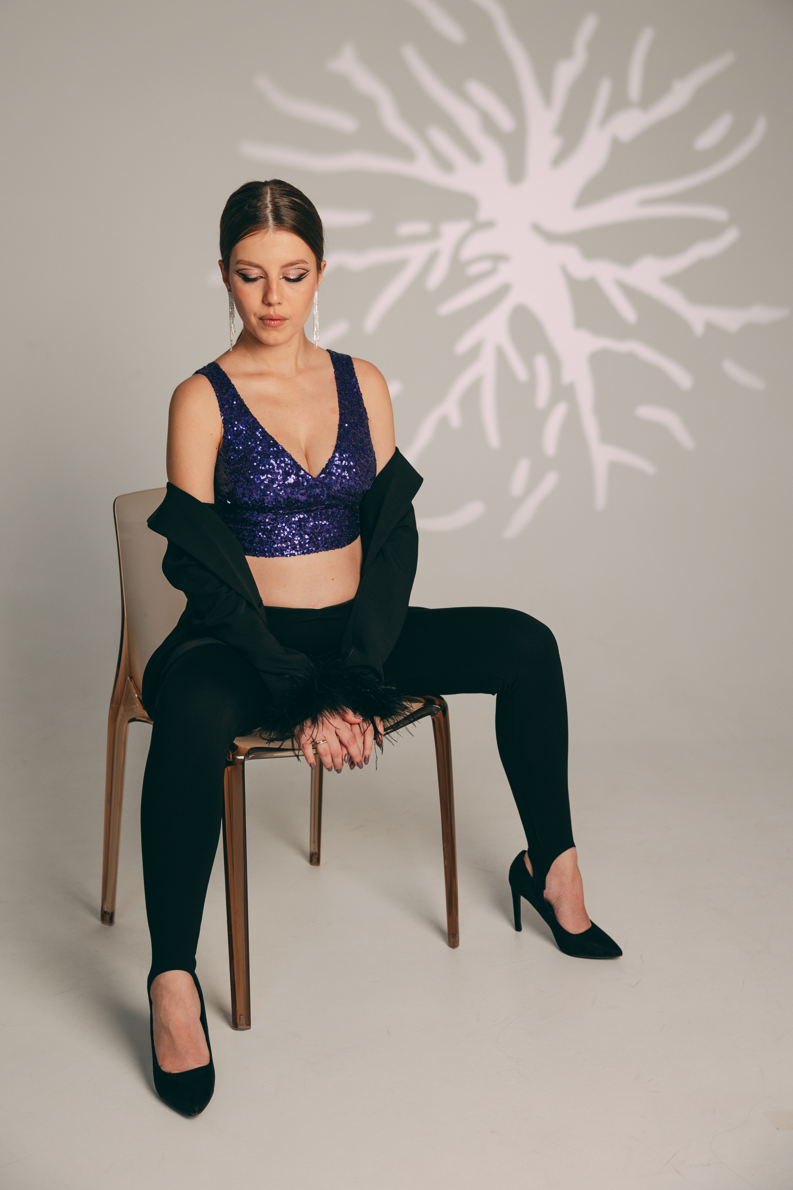 Саша, съёмка на циклораме. Семейный фотограф в Санкт-Петербурге Алиса Мохова