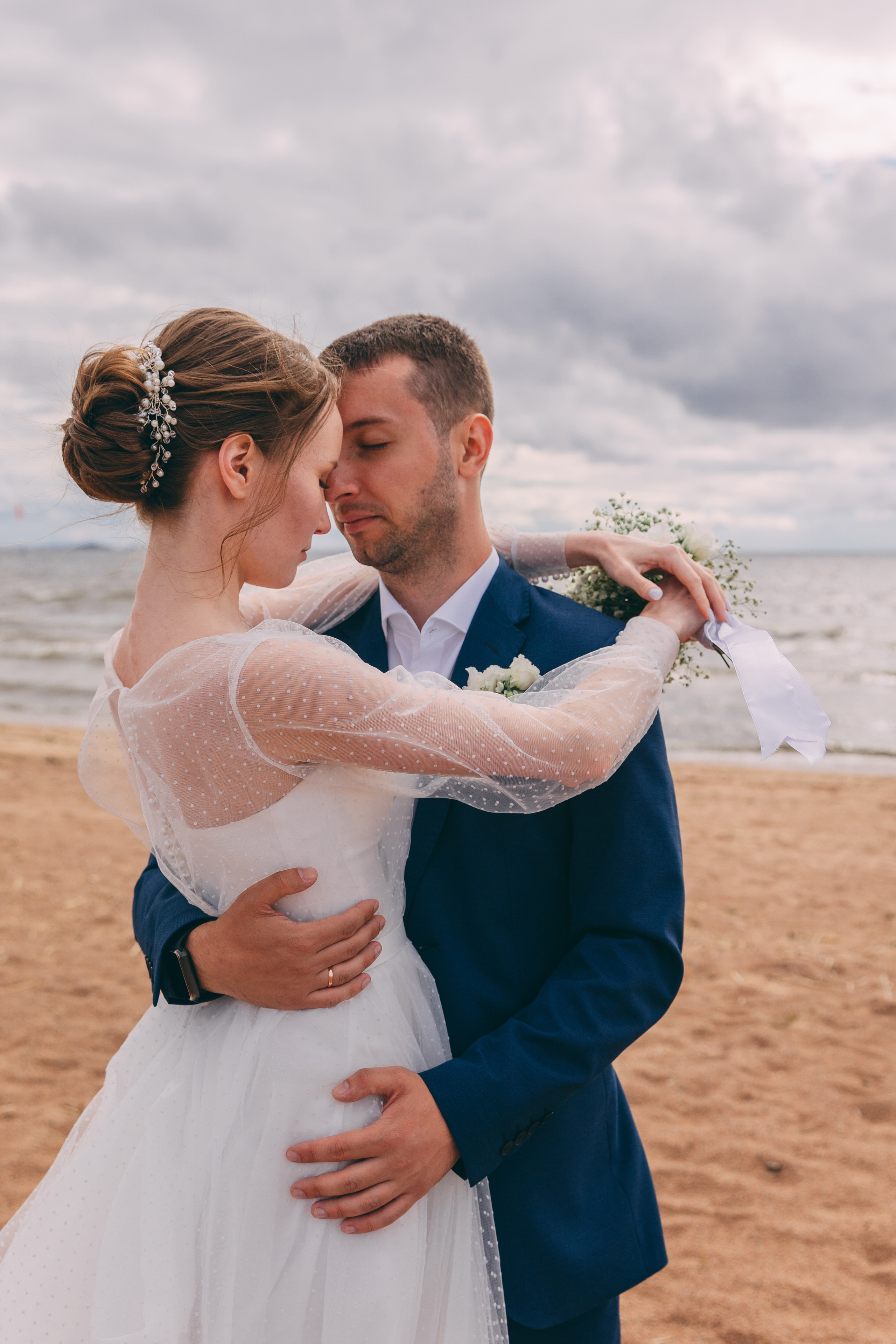 Влад и Яна, ЗАГС на Академической + фотосессия на заливе. Семейный фотограф в Санкт-Петербурге Алиса Мохова