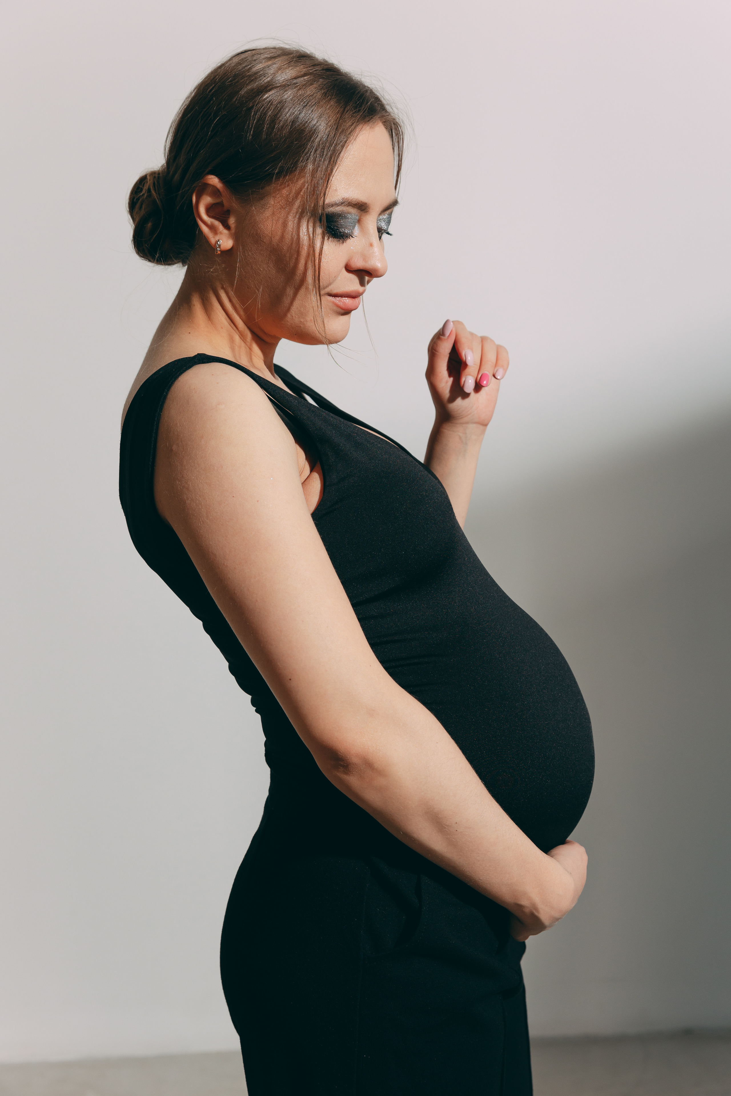 Ира, съёмка беременности в низком ключе. Семейный фотограф в Санкт-Петербурге Алиса Мохова