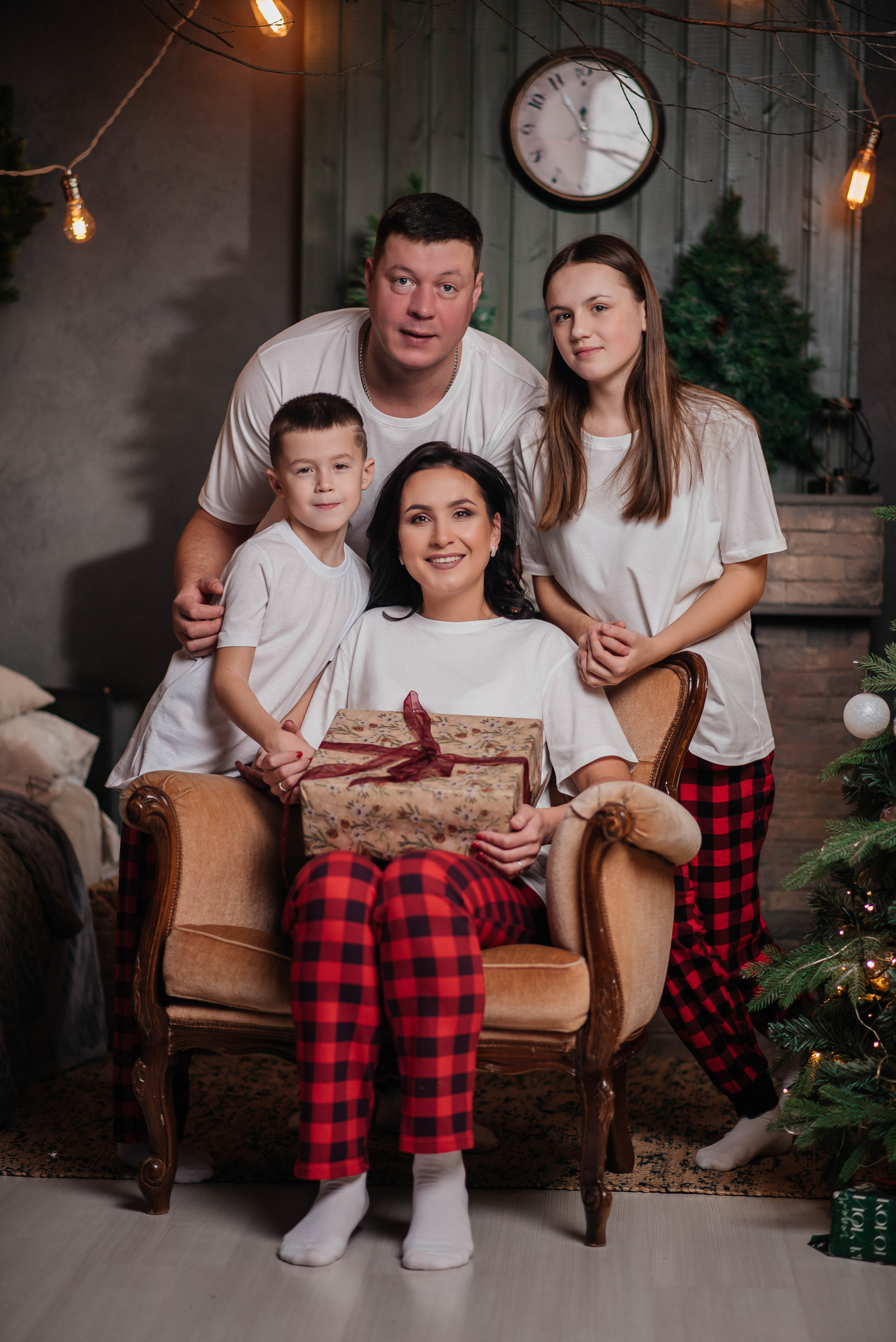 Новогодние фотосессии. Семейный фотограф в городе Сыктывкаре