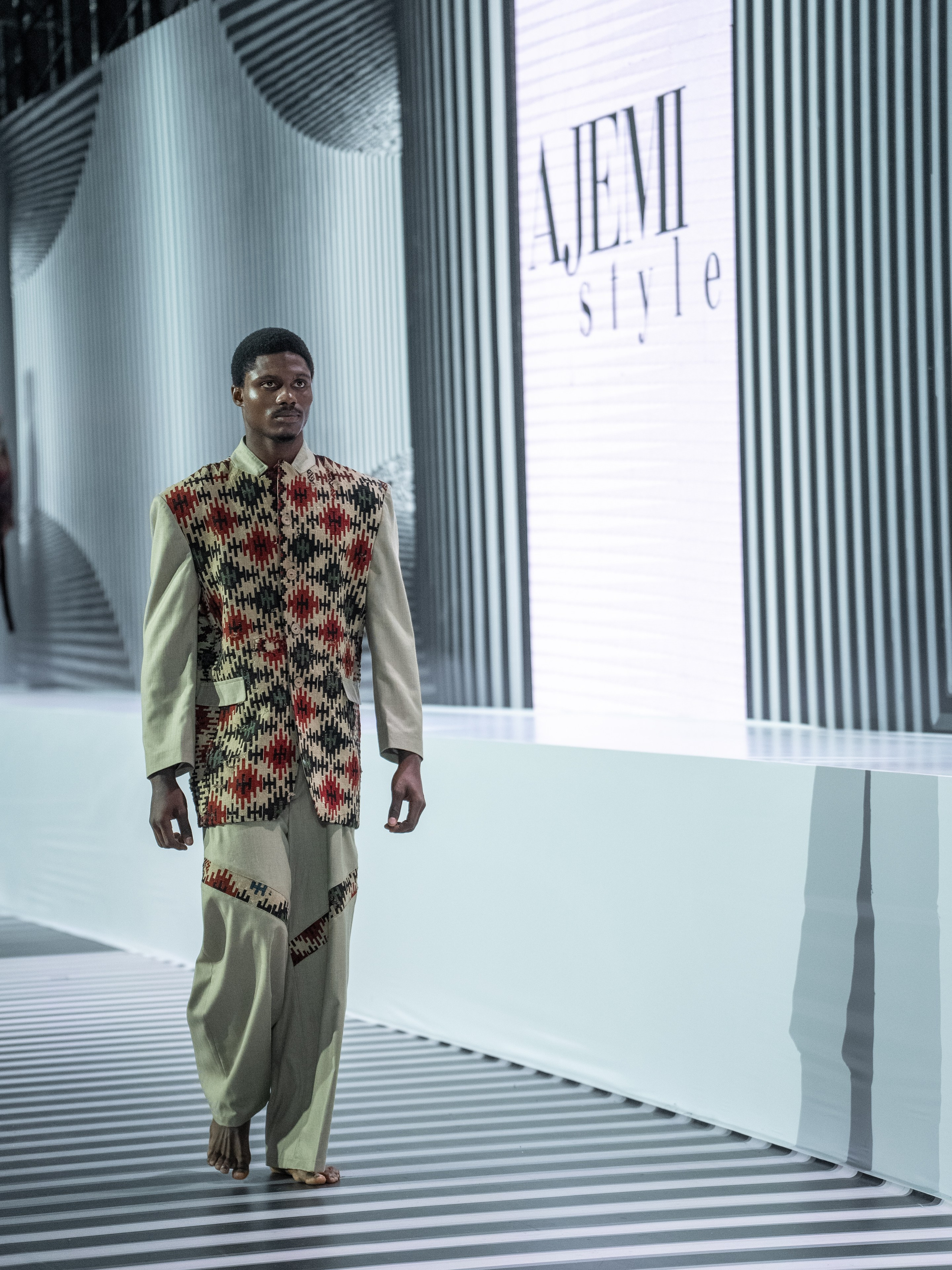 AJEMI STYLE. Сайт Алматинского НЮ АРТ, будуар и фэшн фотографа Дениса Карпенко