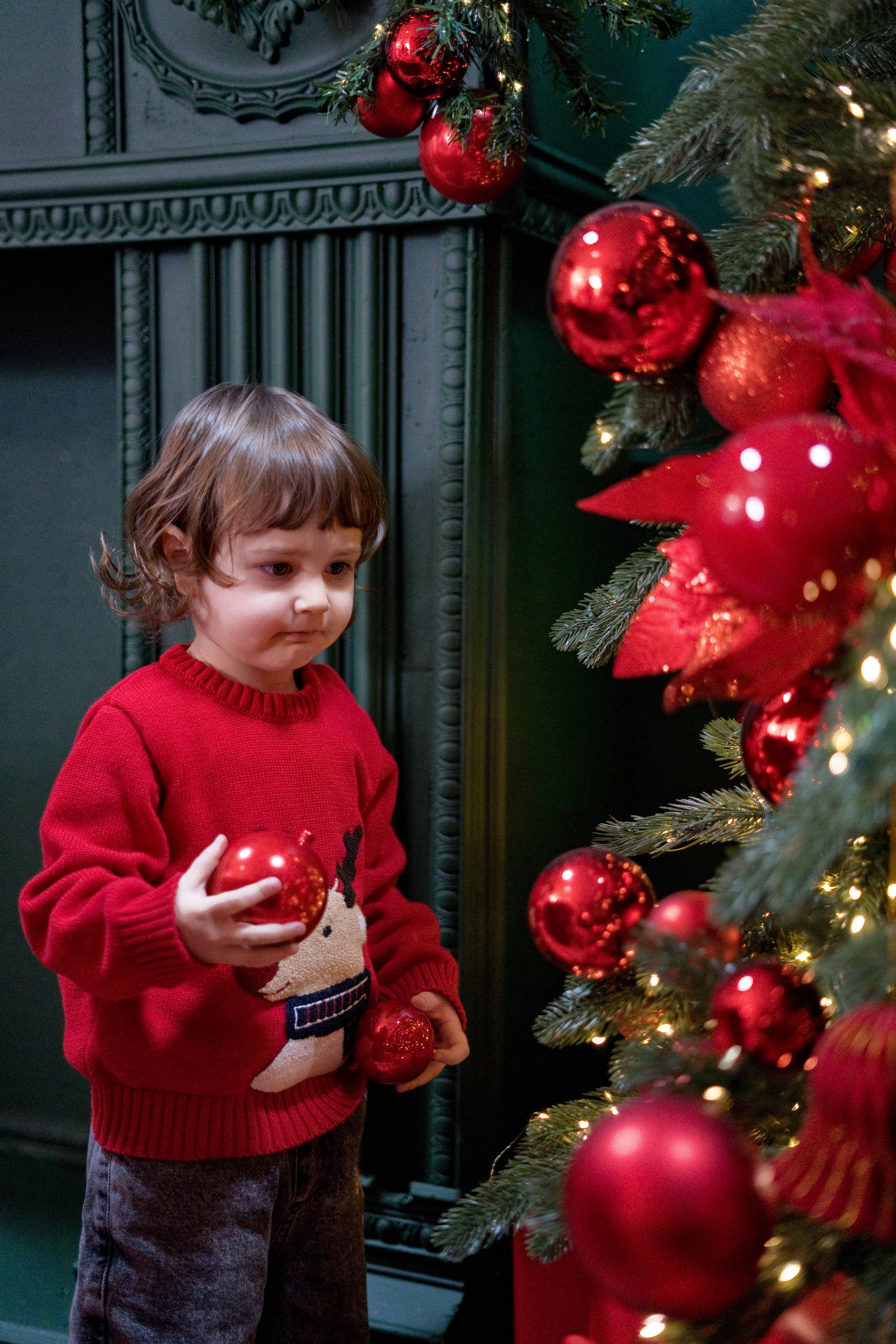 Семейная съемка в новогоднем интерьере. Профессиональный Фотограф в Сочи Марина Ситкина