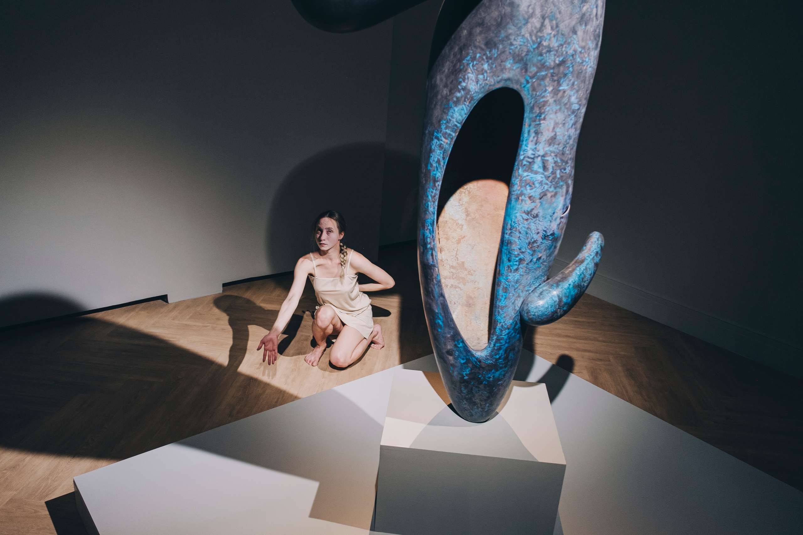 Перформанс в галерее. Фотограф в Иркутске Анна Мирошникова