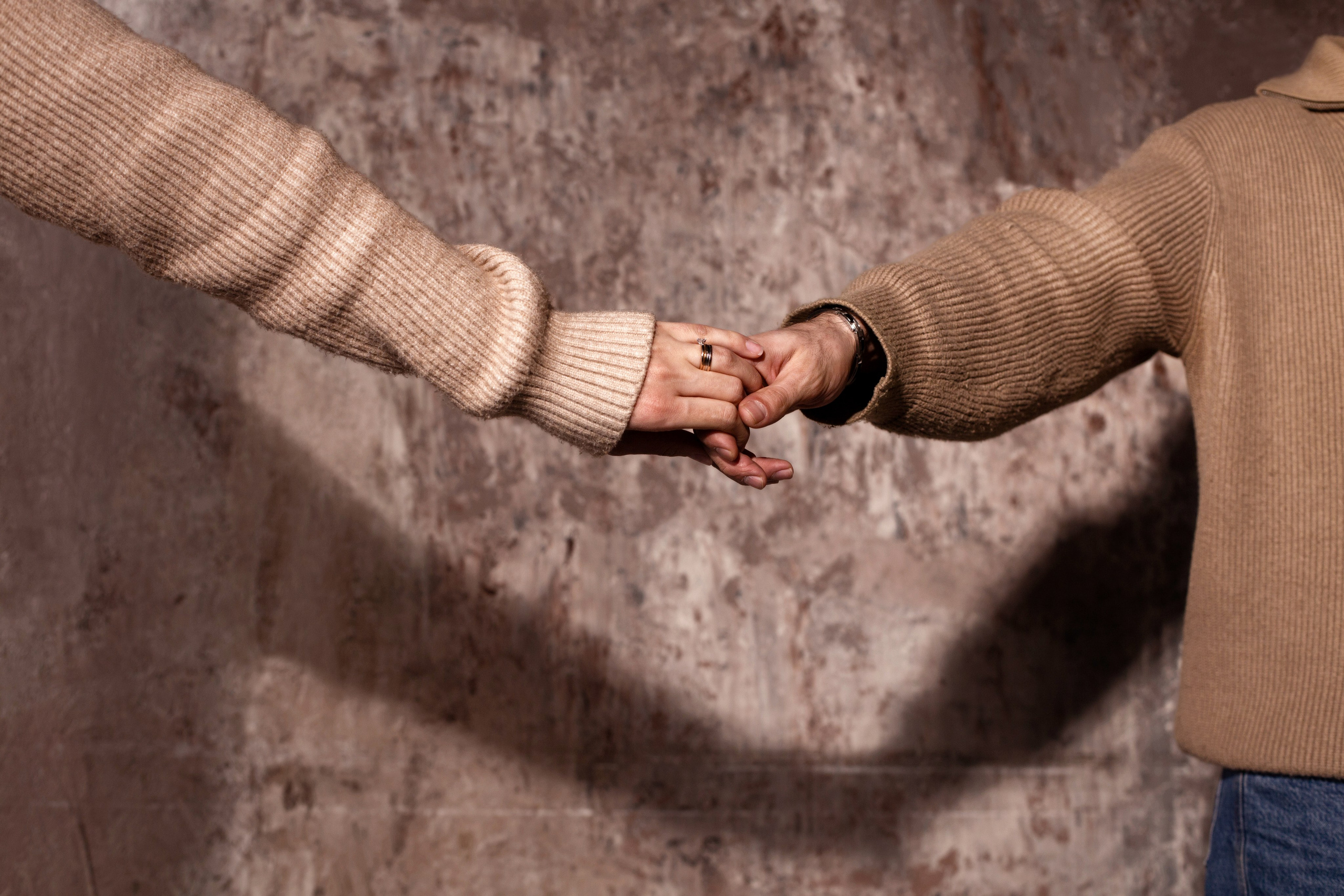 Романтическая фотосессия пары в студии. Фотограф Ставрополь Пятигорск Елизавета Дарина