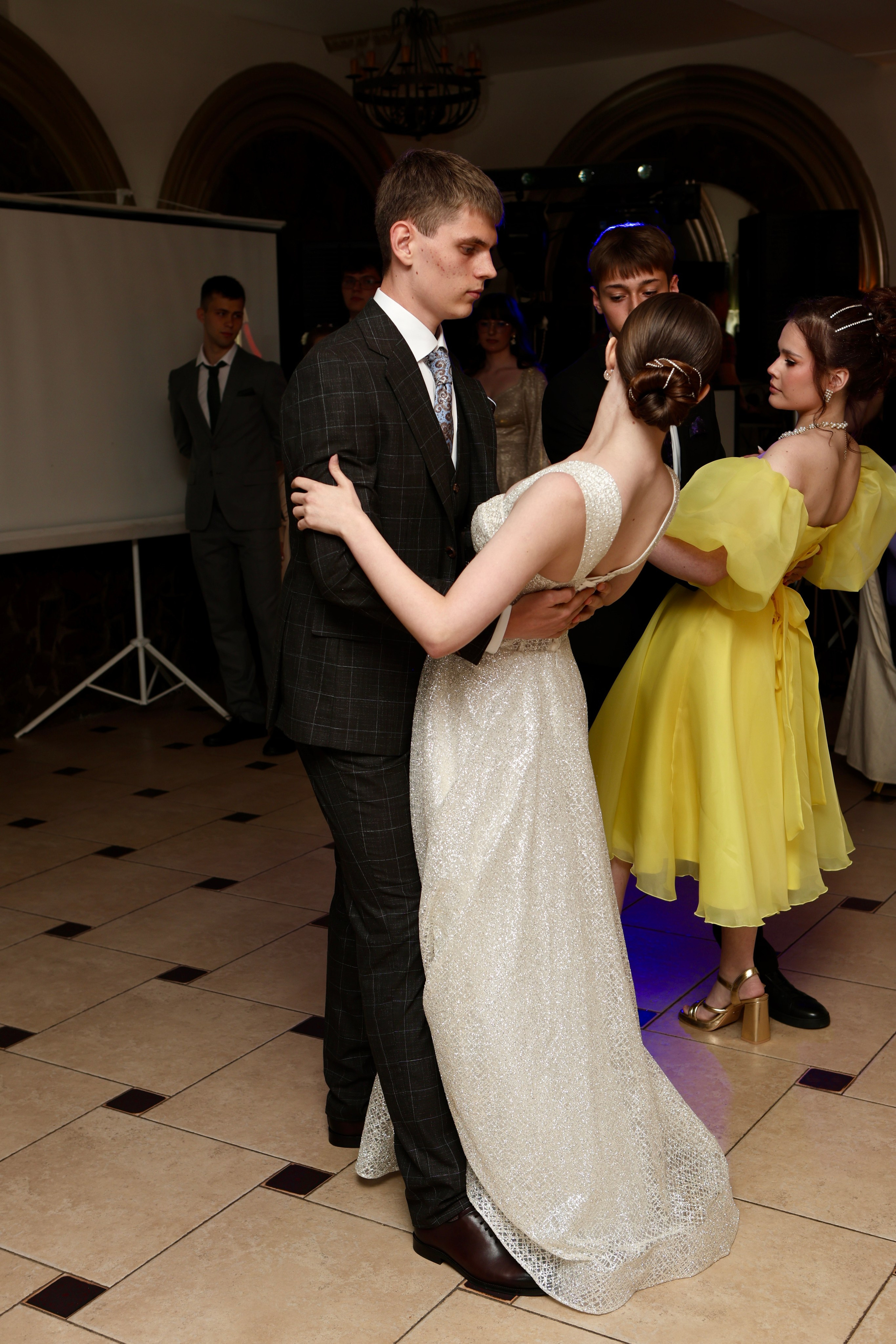 Школьный выпускной. Фотограф в Курске Смирнов Евгений