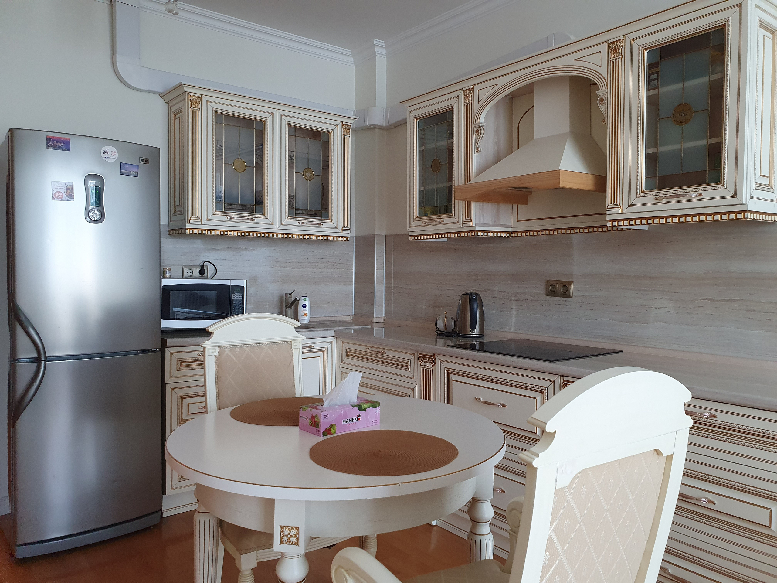 Кухня Котельникова 15. Компания по производству премиальной мебели в городе Владивосток Chezvl