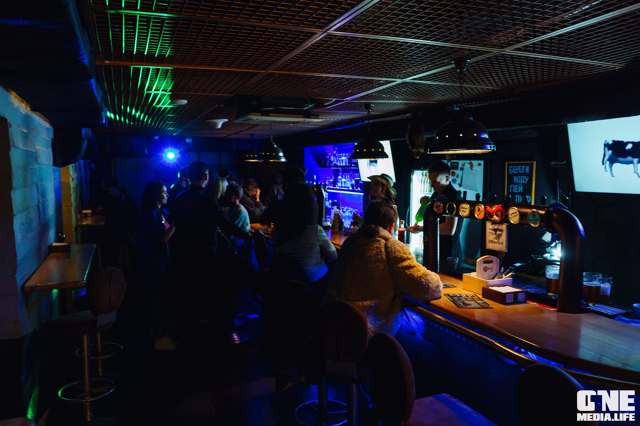 Фоторепортаж из бара Dreadnought. One Media Life: фоторепортажи, фотоотчеты с мероприятий и заведений
